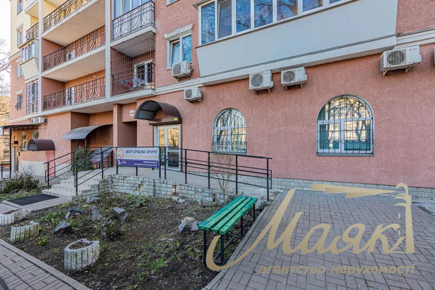 Rent a facade room on Siretskaya str. 32, Podolsky district.