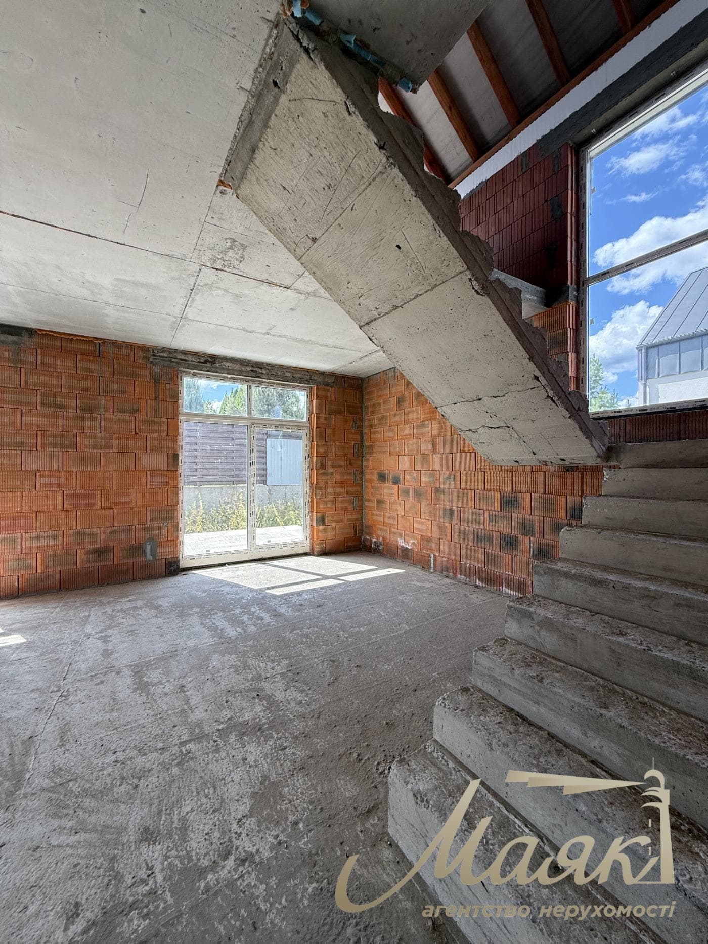 For Sale: 2-Story House (175 m²) in the village of Vyshenky, Kyiv Oblast, Boryspil District