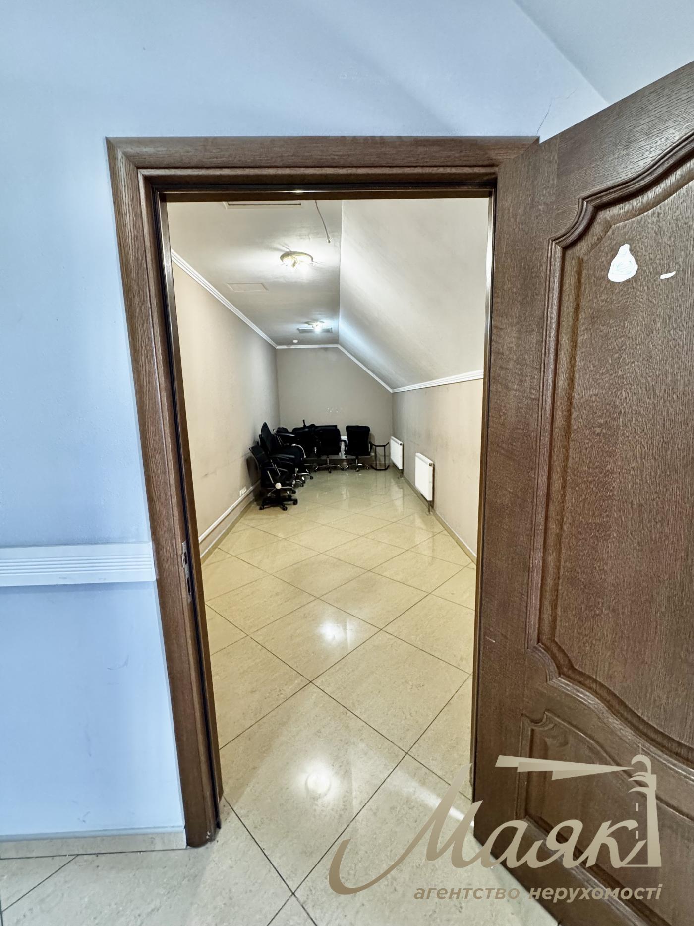 Rent of open-space office 420 sq.m. Business center Sapphire | Pechersk