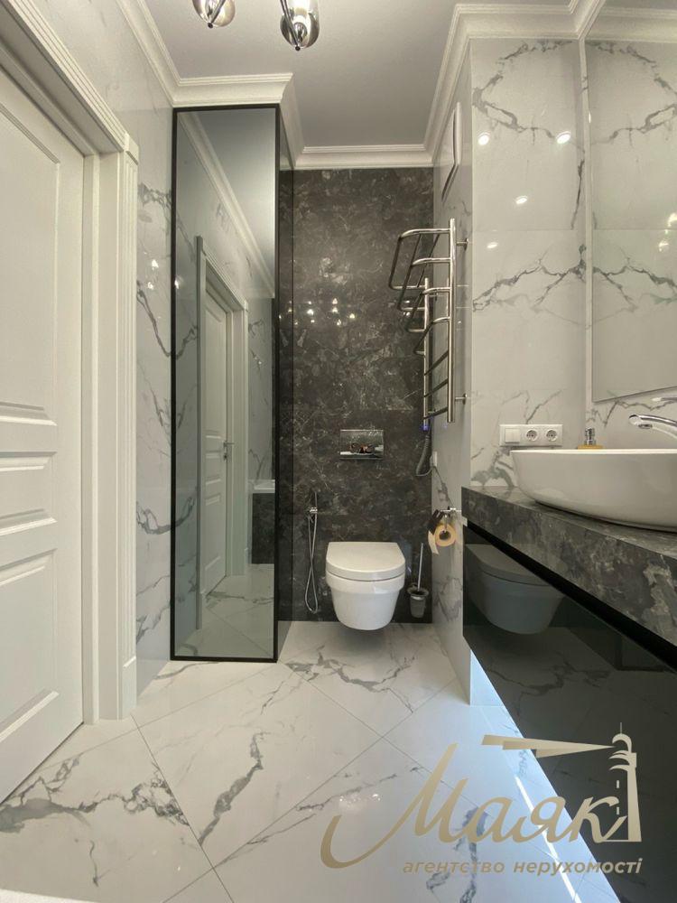 Продаж 2-к квартири 66м2, ЖК "Seven", Дніпровська Набережна 20 А.