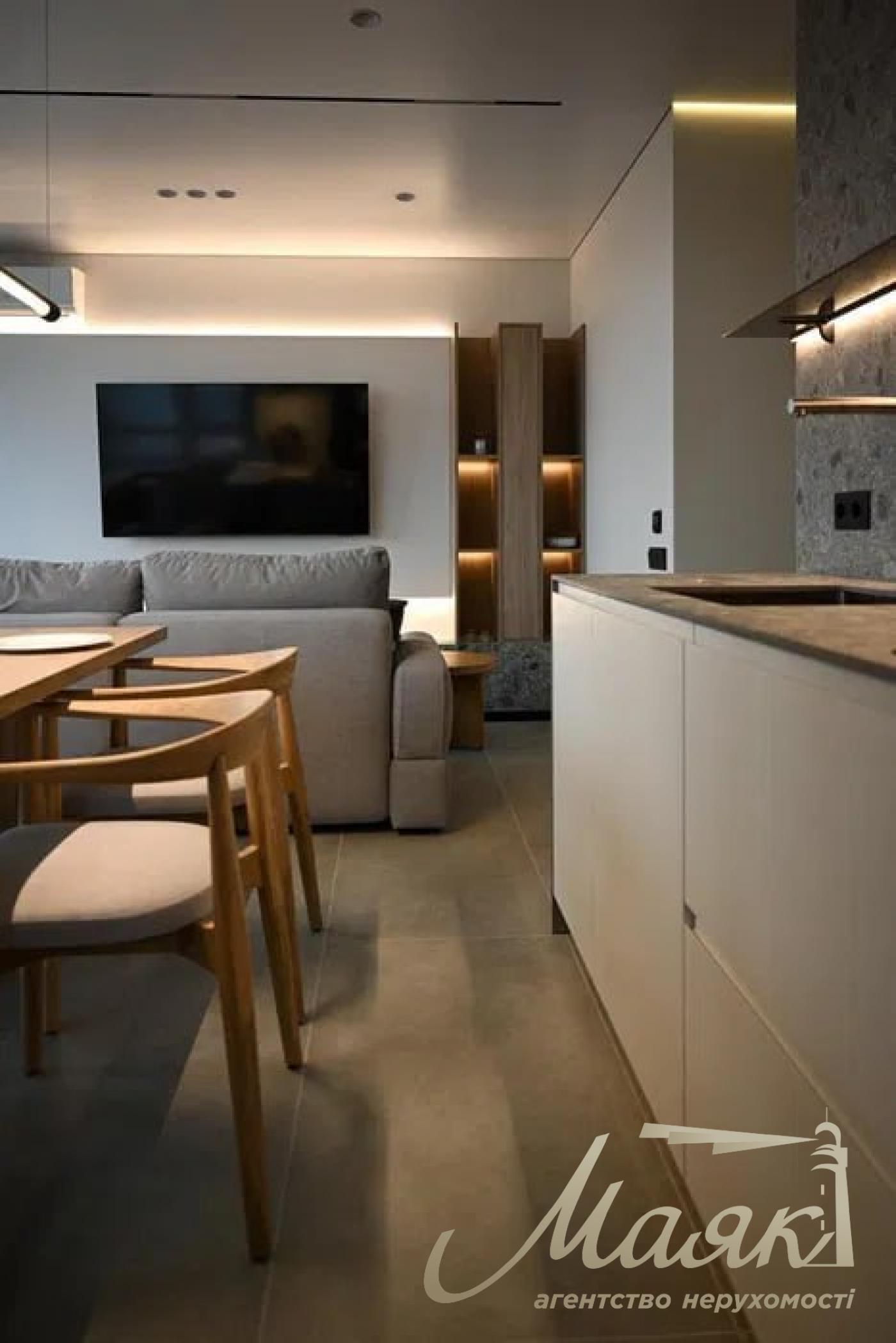 Продаж 2к квартири 65 кв.м у ЖК White Lines, просп. Голосіївський