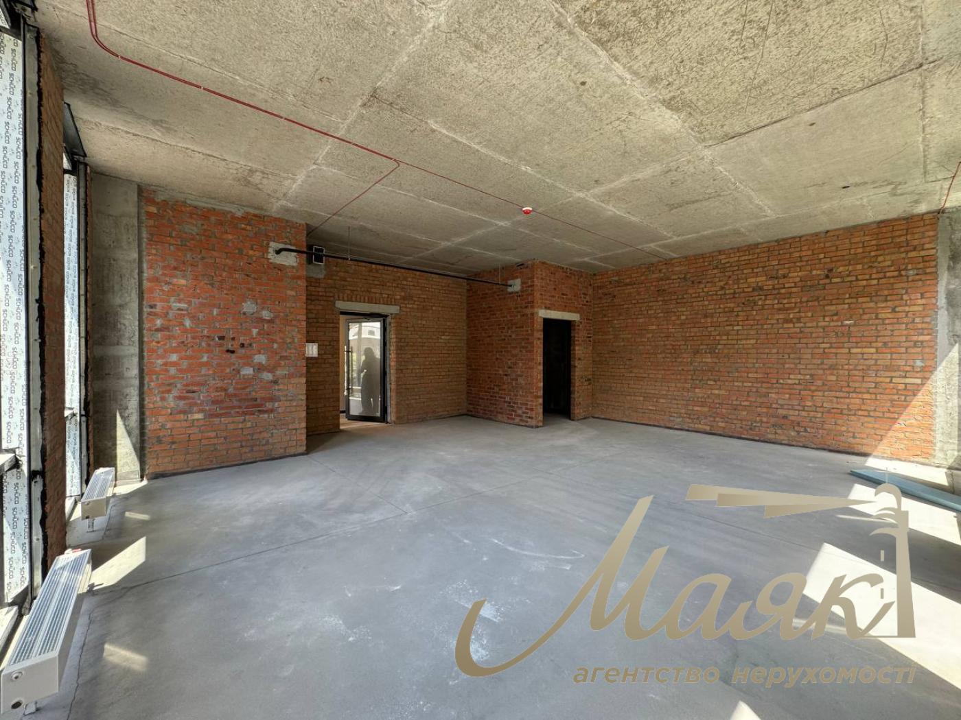 Оренда фасадного 110м2 приміщення ЖК Трініті вул. Тютюнника, 39/2