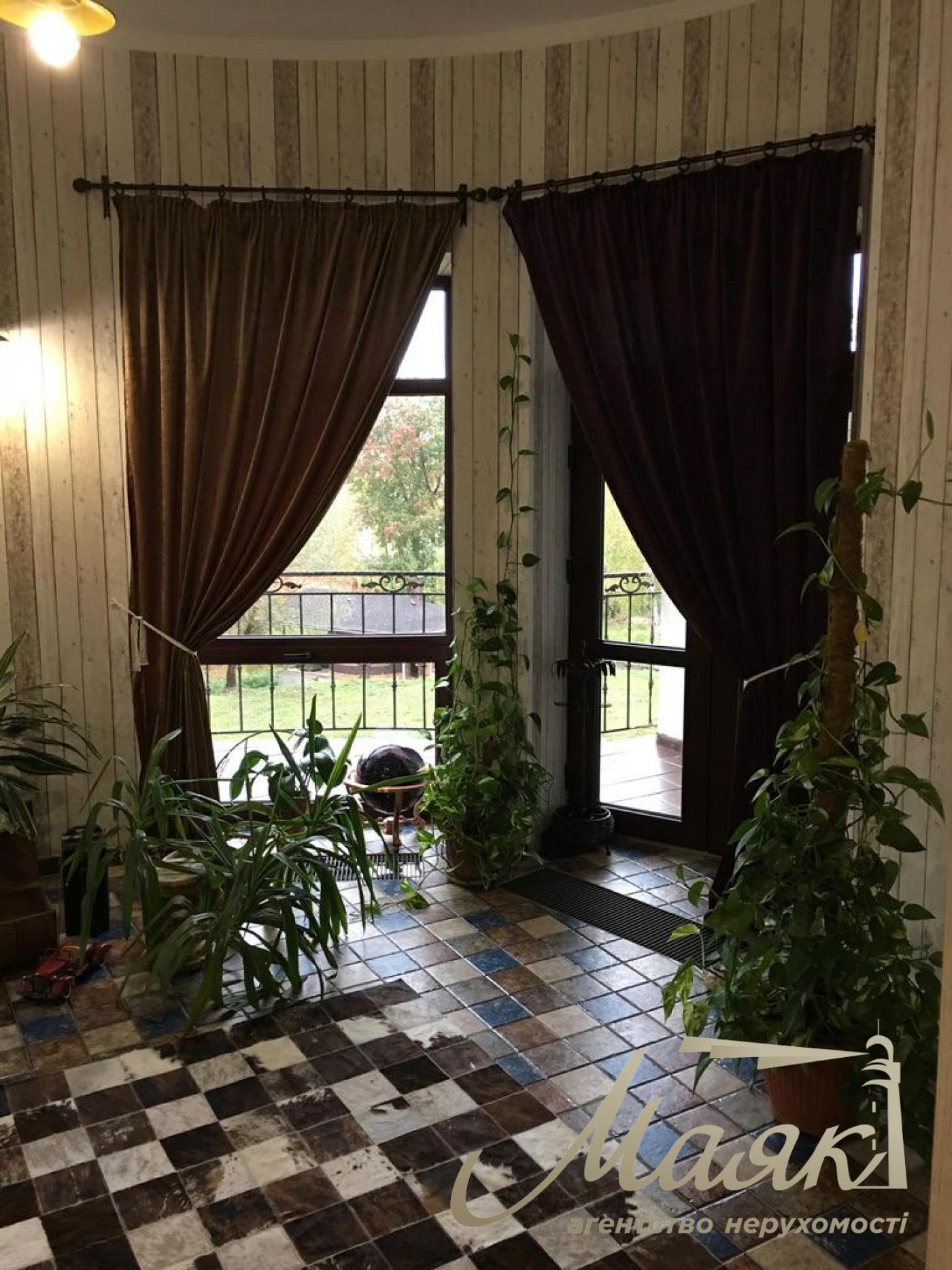 House for sale 1000 m2 Gostomel