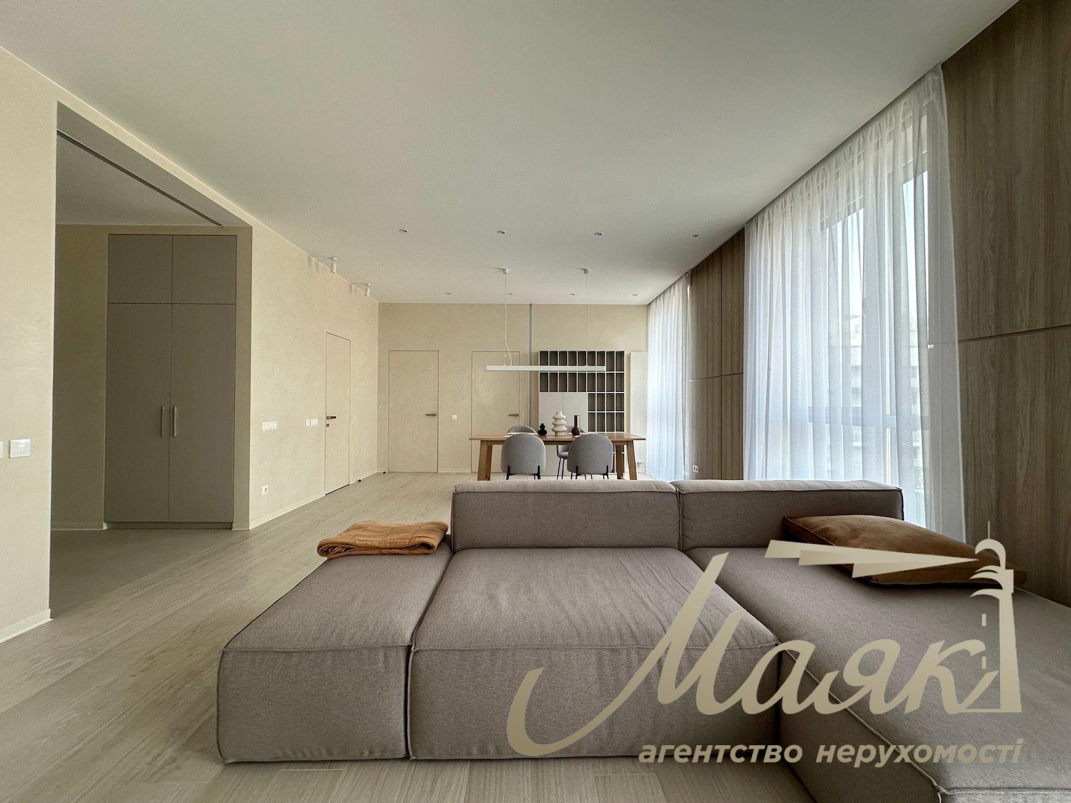 Rent 4-bedroom apartment in Residential Complex Yaroslav Grad