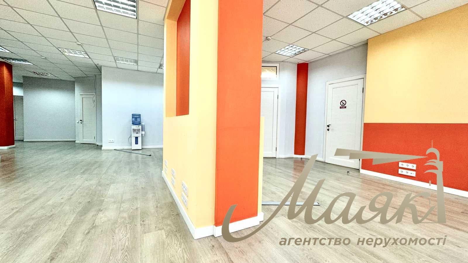 Office for rent: 1st floor, 227 m², 32-B Yevhen Konovalets St., Pechersky District