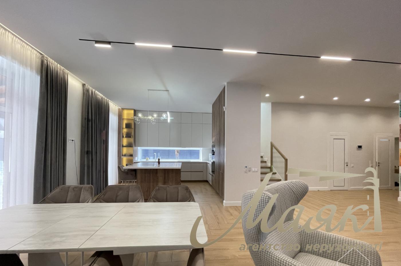 Продажа 2-х этажного дома 255м2, Ходосовка