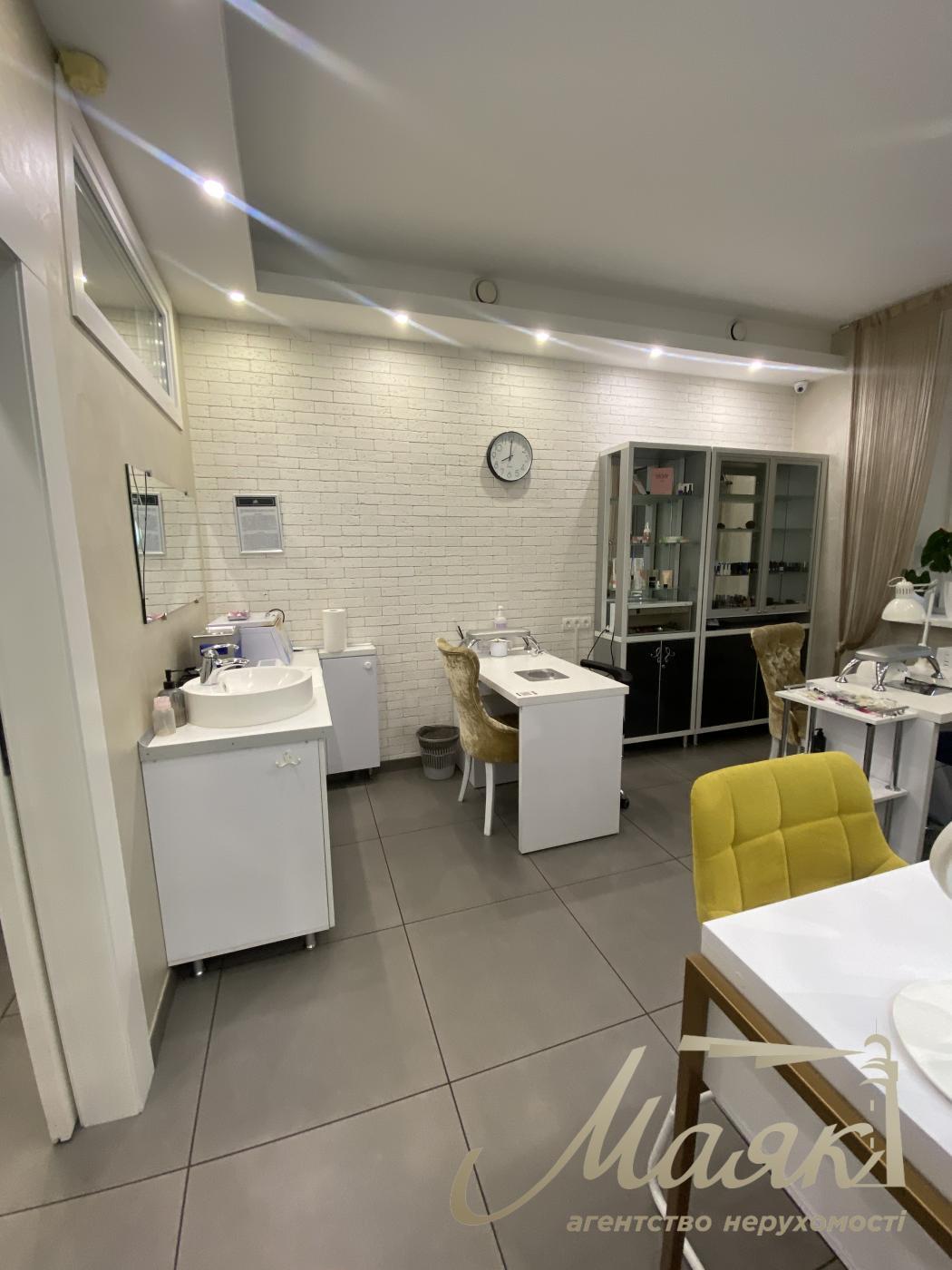 Rent of an operating business beauty salon 100m2 in the Miloslavichi residential complex, Troyeshchyna