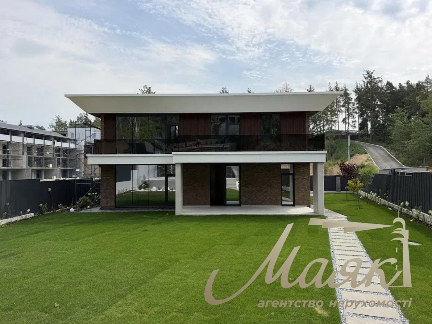 Продаж 2-поверхового будинку площею 300 м, Ходосівка, КГ «Нова Ходосівка»