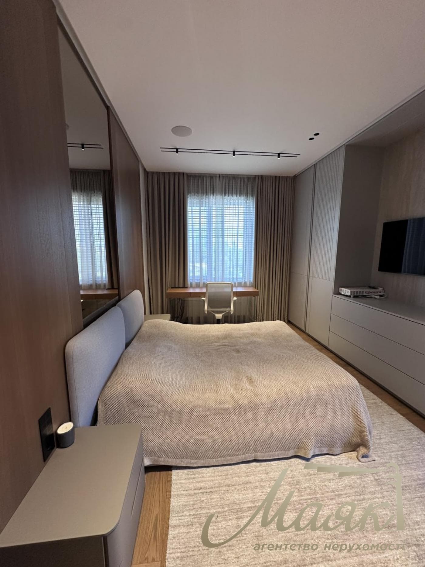 Продаж ексклюзивного дворівневого пентхауса площею 180 м² з терасою в центрі Києва у ЖК Alter Ego, Лабораторний провулок, 7, Печерський район