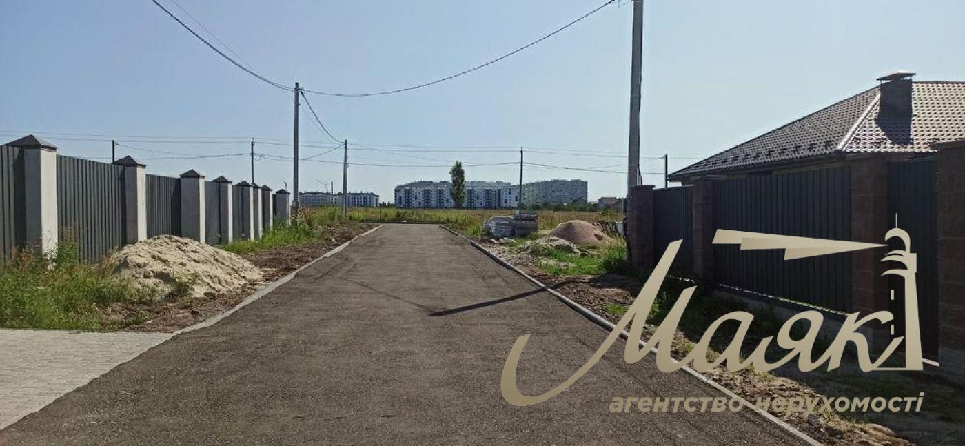 Продаж 1 поверх. будинку 160 кв.м. с. Святопетрівське. Передмістя Києва. Ділянка 7.5 сотки.