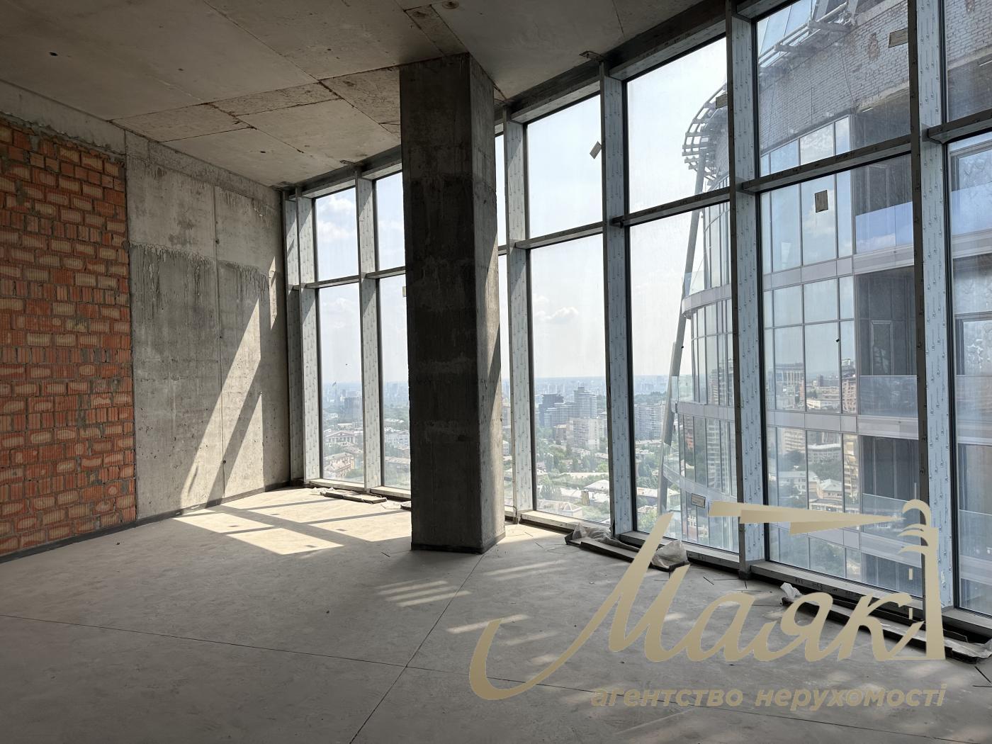 Продаж пентхауса 383м2 у ЖК Taryan Towers