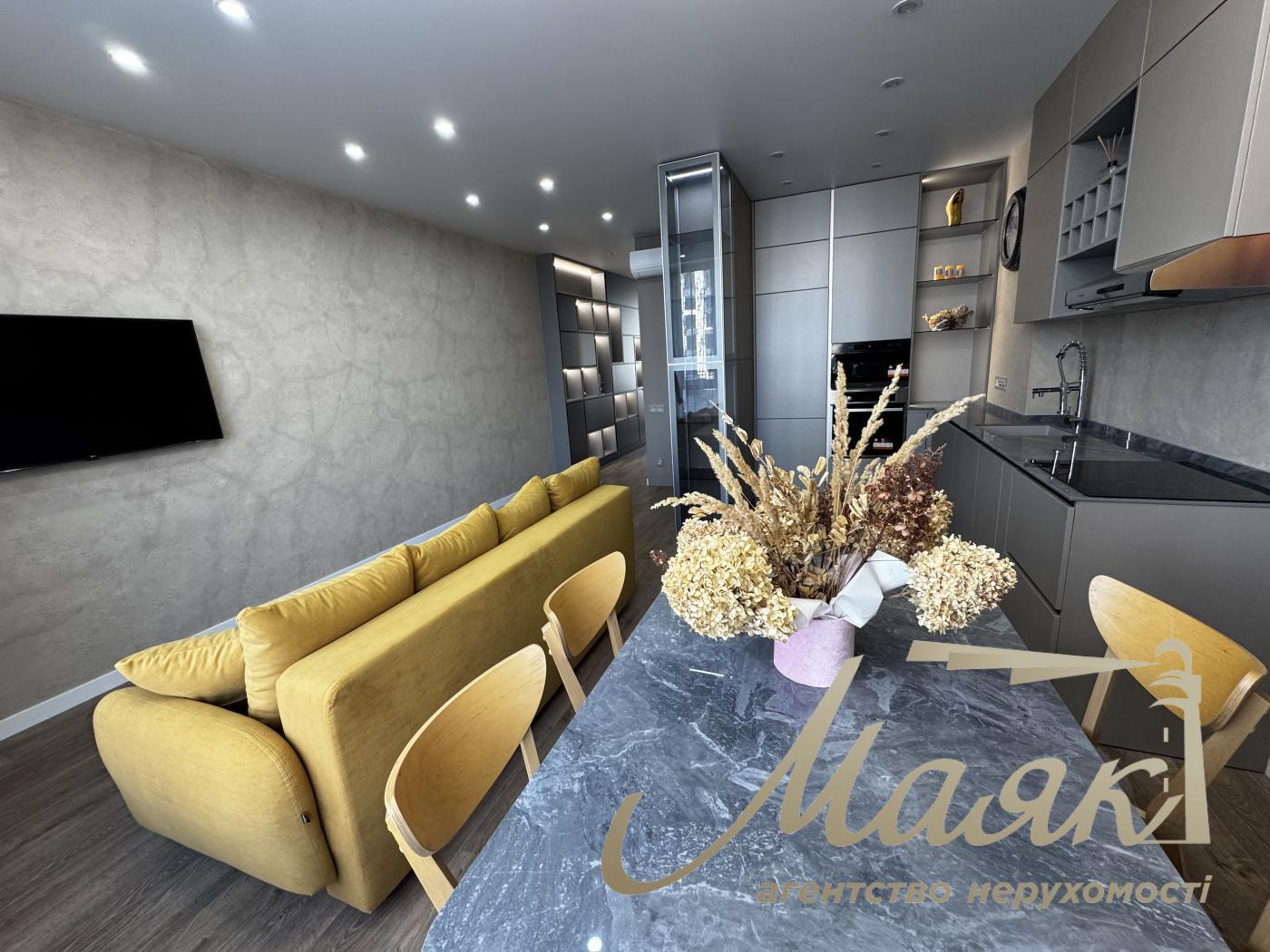 Продаж 2-х кімнатної квартири в ЖК Новопечерська Вежа