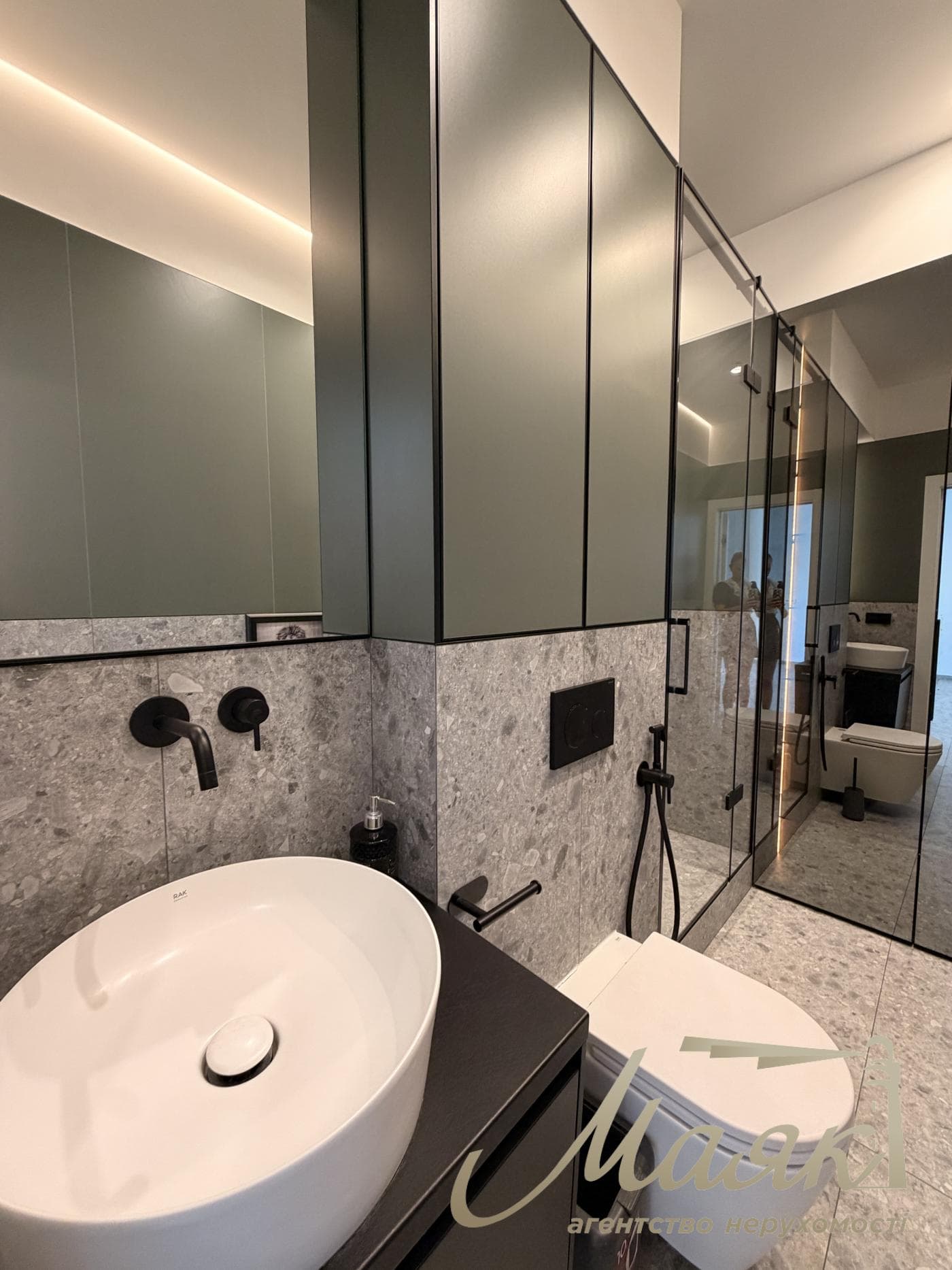 Space for rent (55 m²) in the Novopechnye Lipki residential complex, Dragomirova Street
