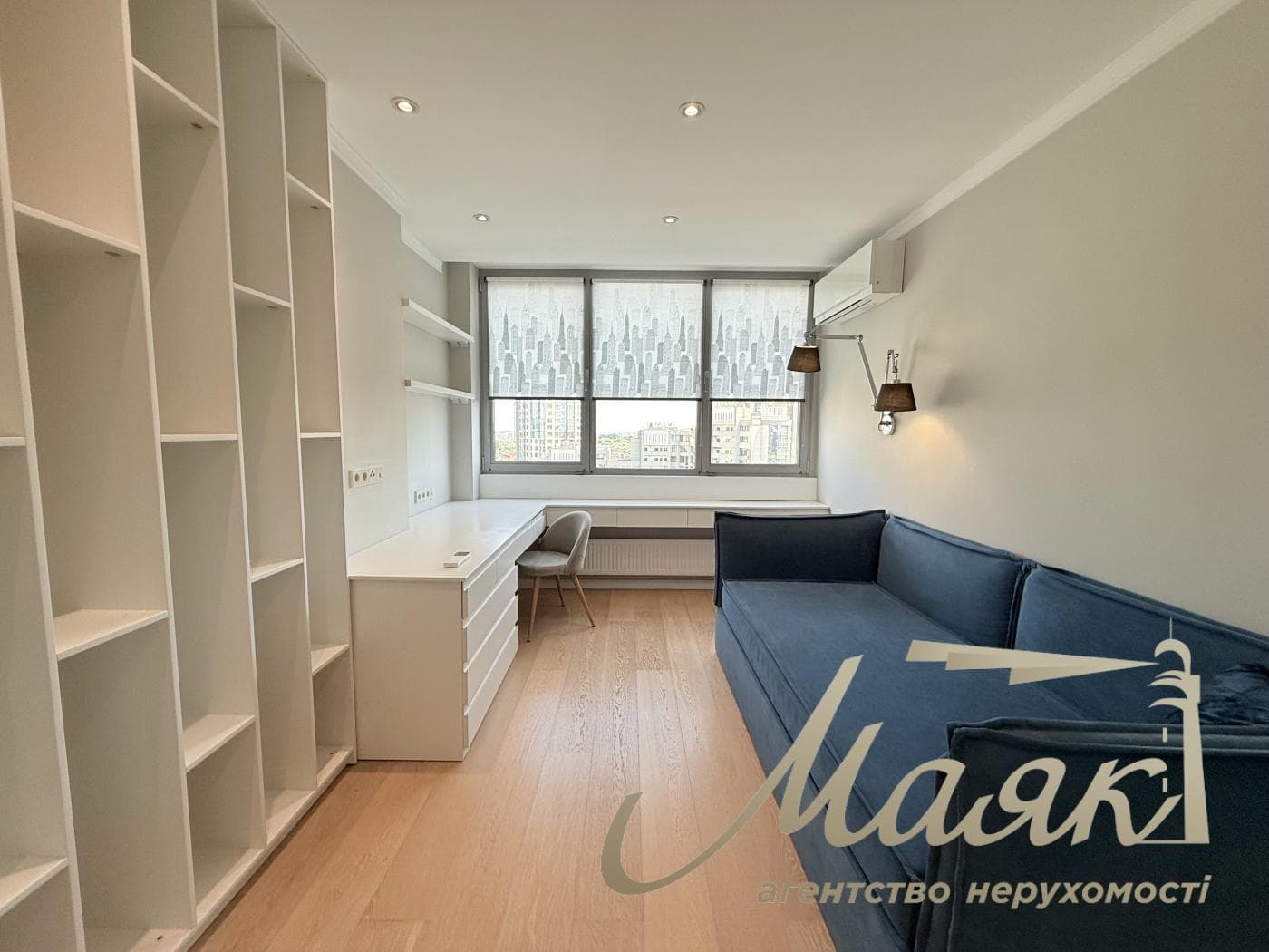 100-square-meter penthouse for rent in the Podvysotsky residential complex, Podvysotsky Street