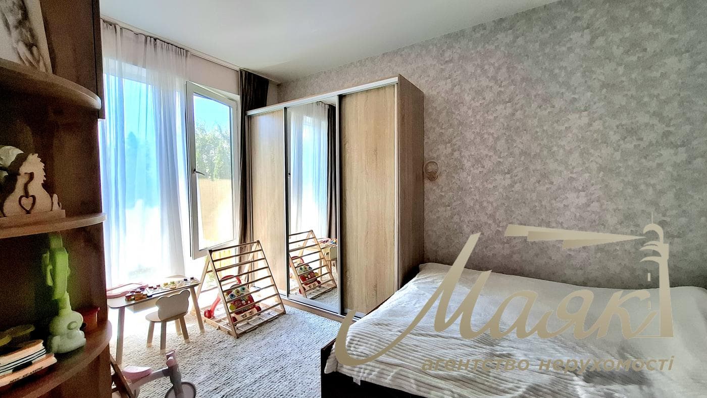 Продаж 1 поверхового таунхауса з ділянкою на 2 сотки, 40 кв. м2 метро Славутич