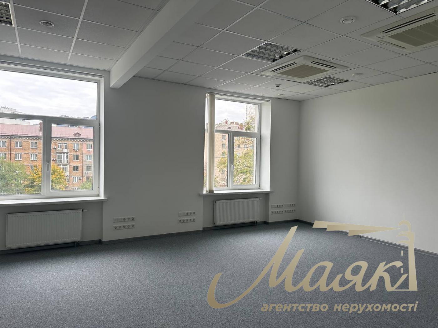 Аренда офиса 520м2 по ул.Михновского, Зверинецкая