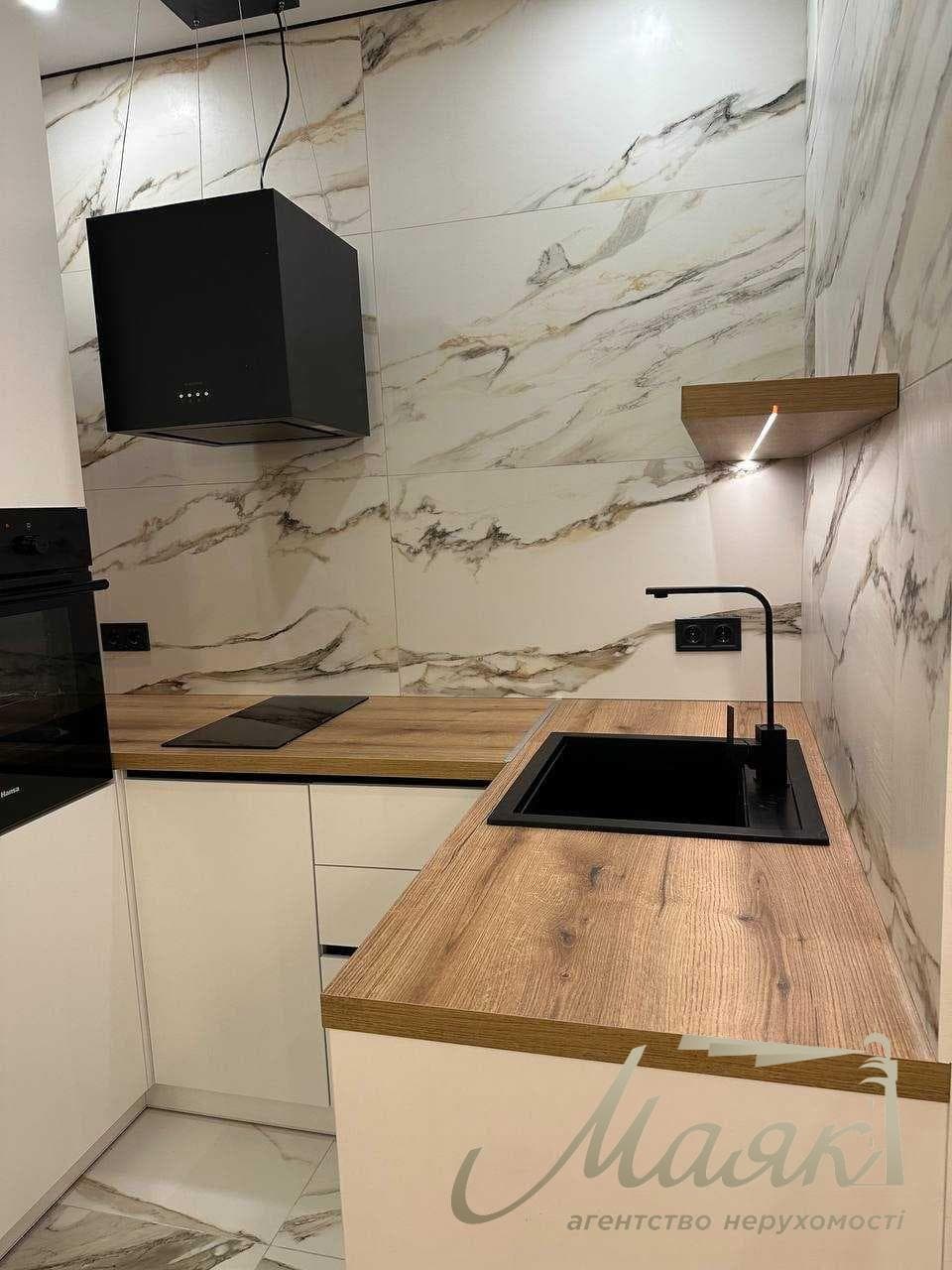 Продаж 2-кімнатної квартири, 46 м², ЖК «Світло Парк»