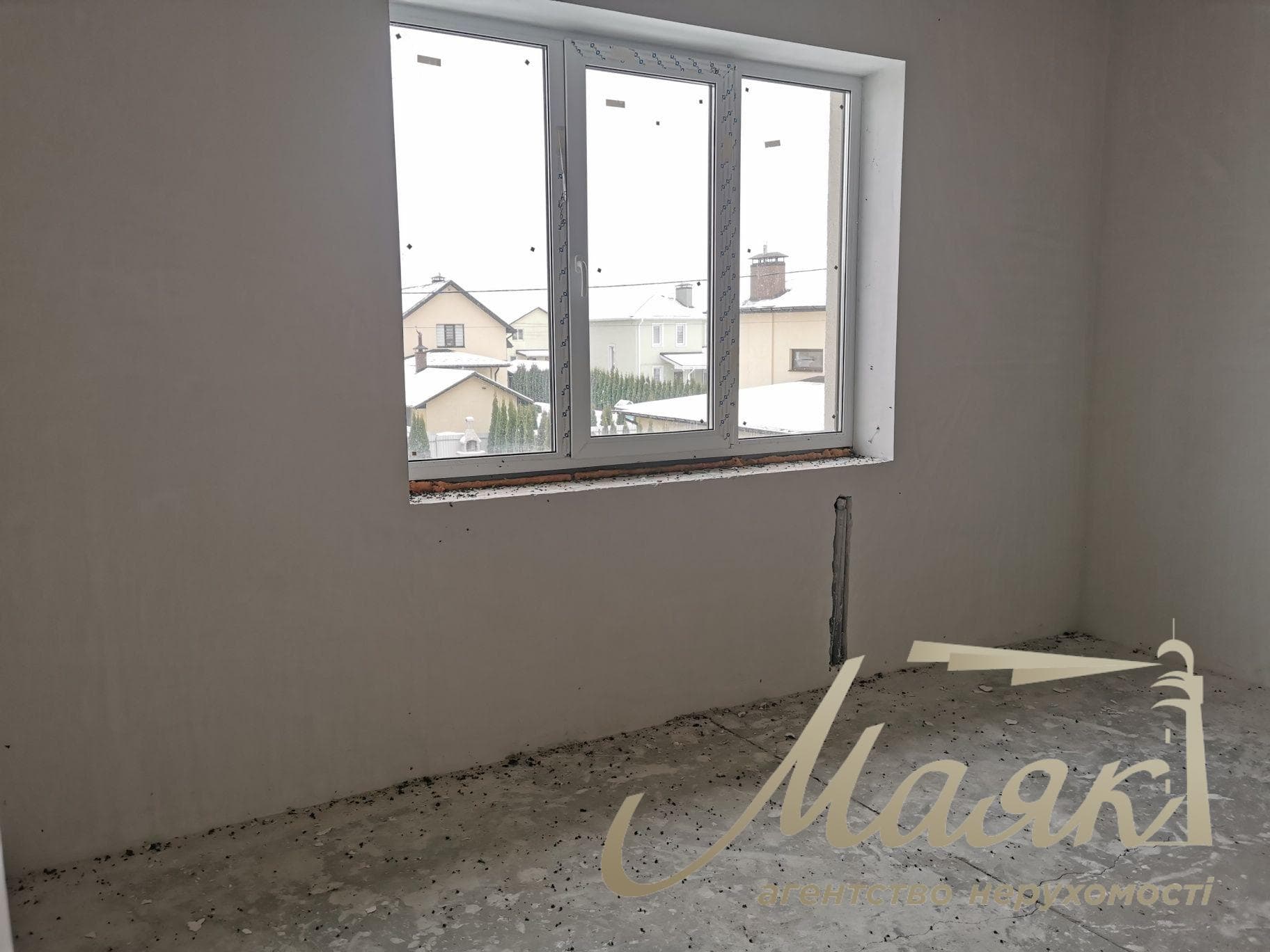 For sale 2-storey house 200m2, in the village. Gatnoye, 7 minutes from the metro Teremki, Kyiv region.