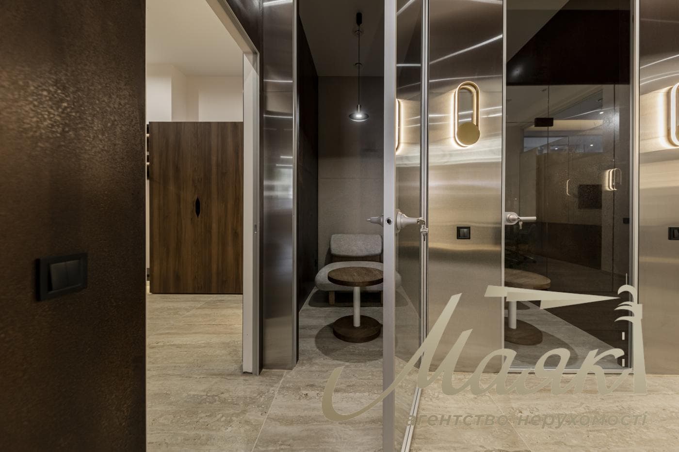 Оренда офісу площею 500 м² у ЖК «Дипломат Холл», вул. Жилянська, 59