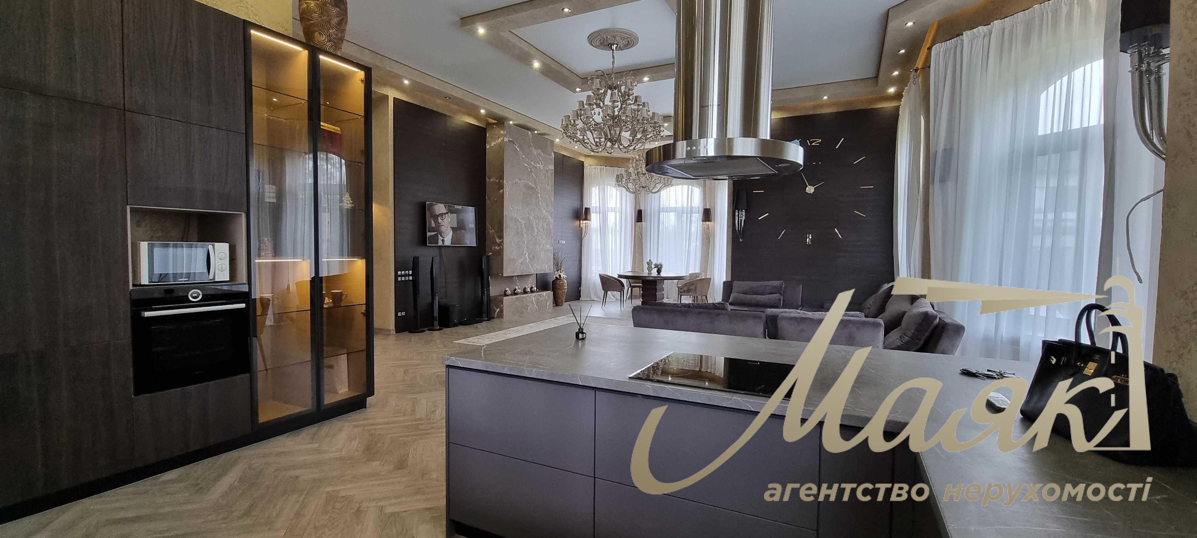 Оренда автономного будинку 250м2 Віта-Поштова, 15хв від Печерська