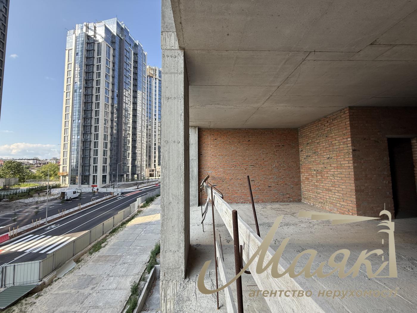 Apartment for sale 108 m2 in LCD Novopecherskie Lipki Dragomirova 7 turn