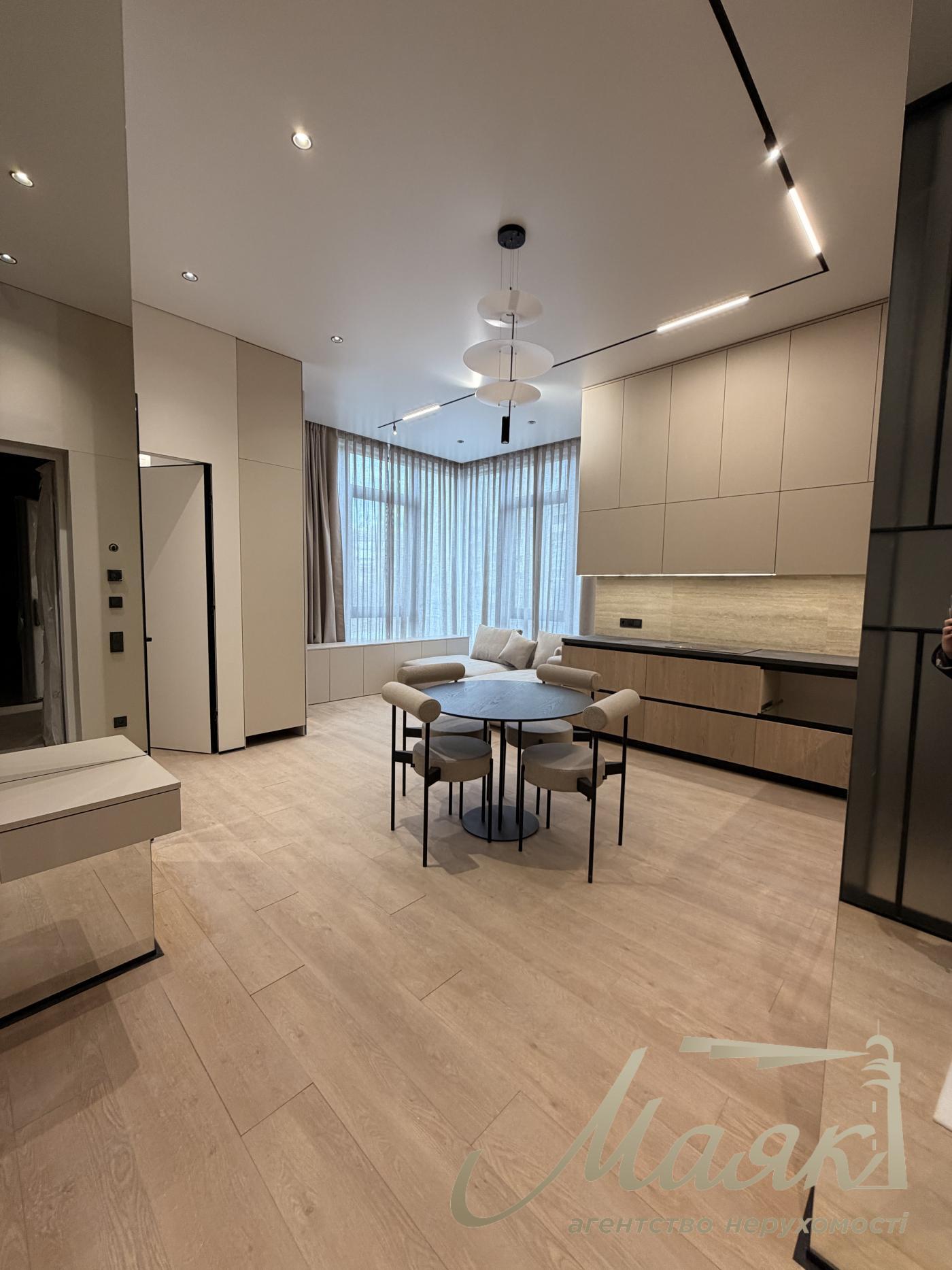 For sale 2-bedroom apartment Residential Complex A136, Antonovicha str.