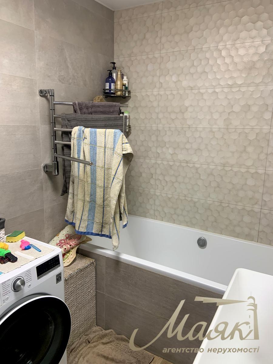 Продаж одноповерхового будинку з прямим виходом до річки - Голосіївський район, Київ, Чапаєвка/Віта-Литовська.