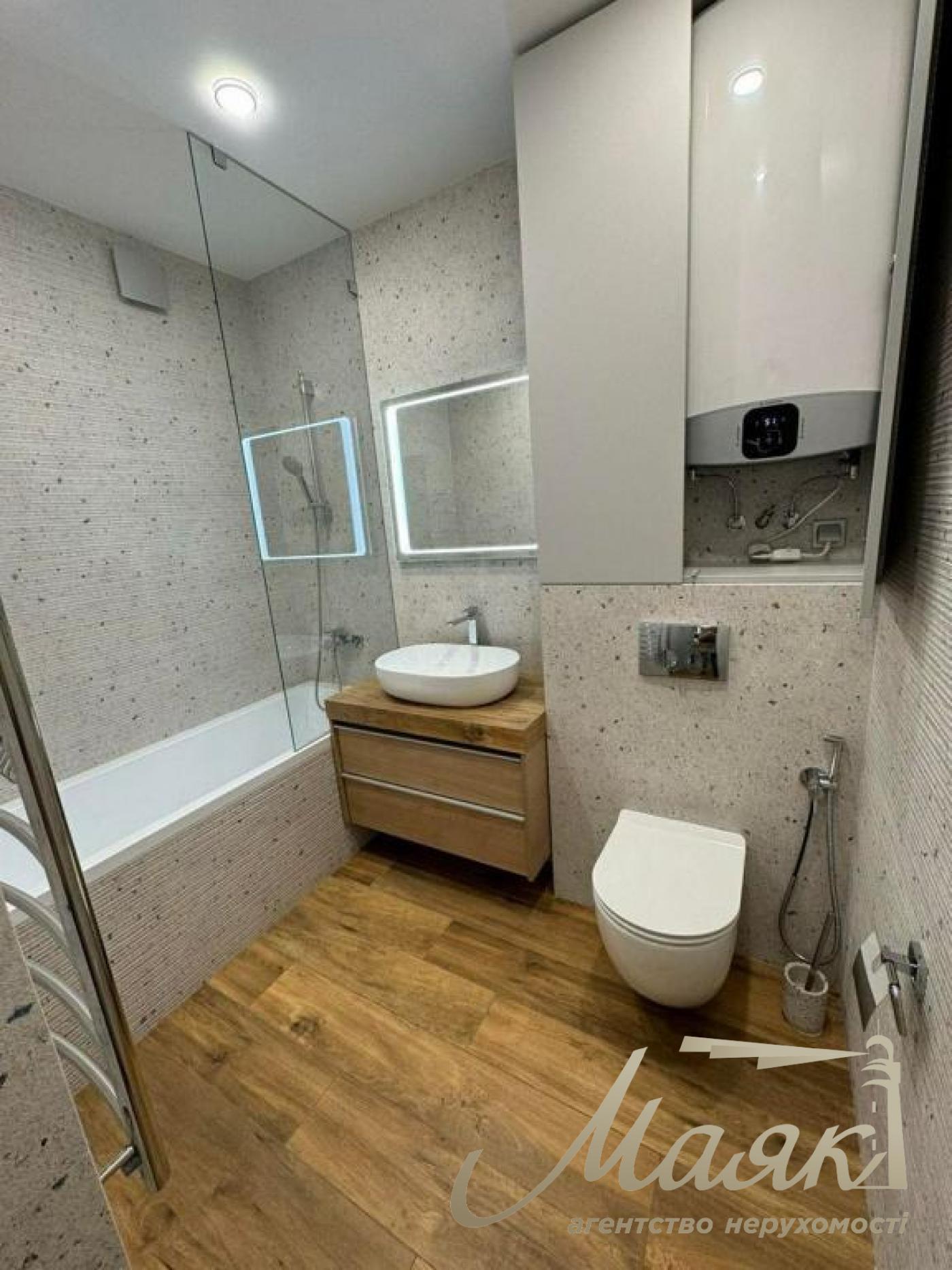 Оренда 4-х кімнатної квартири, 86 м2 ЖК Французький квартал 2 Маккейна Предславинська