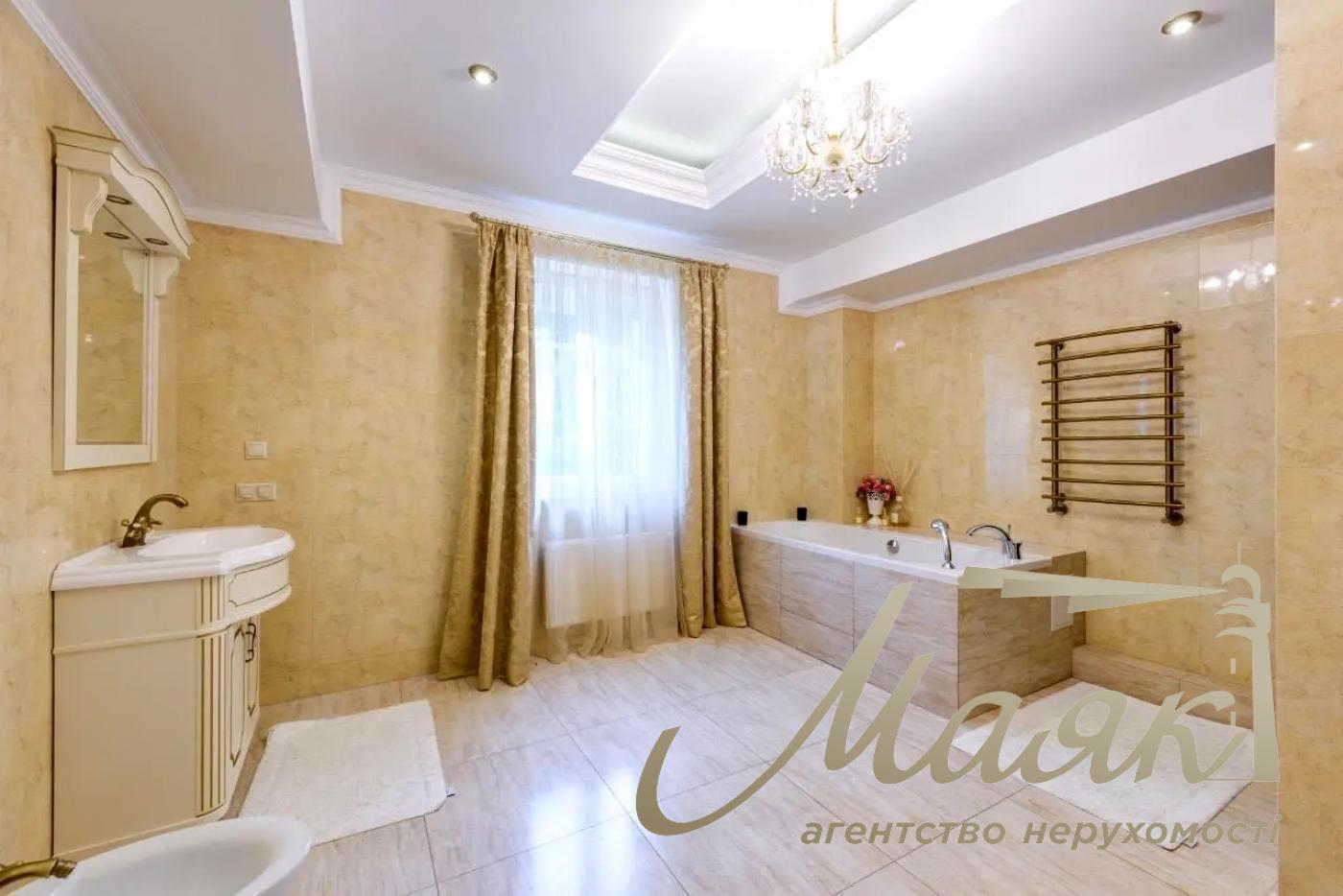 Оренда будинку в Конча-Заспі, КМ "Французьке містечко" 650 м² ділянка 30 соток вул. Лісова