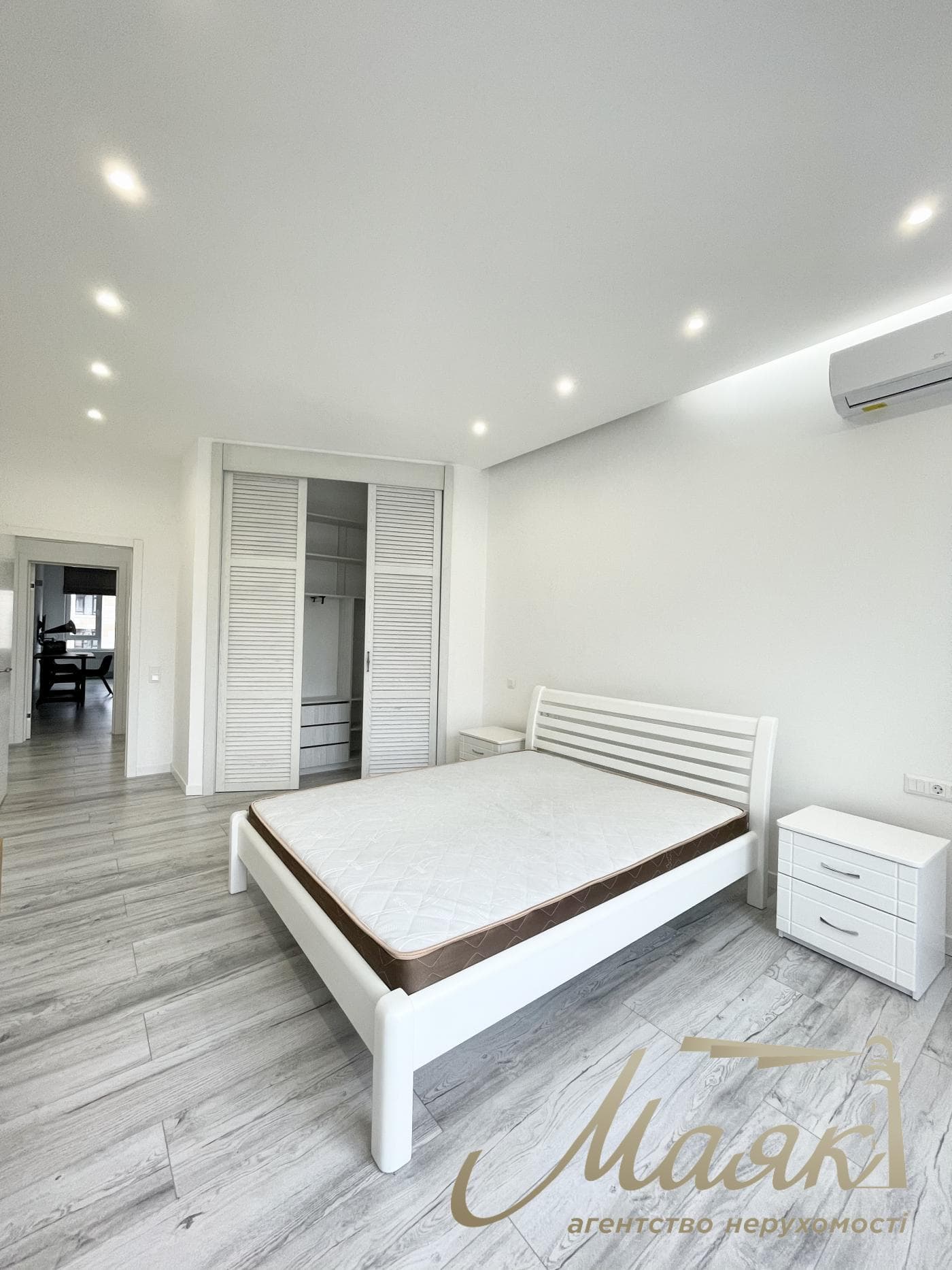 Продаж однокімнатної квартири площею 58 м² у ЖК «Бульвар Фонтанів», Саперне Поле, Печерськ