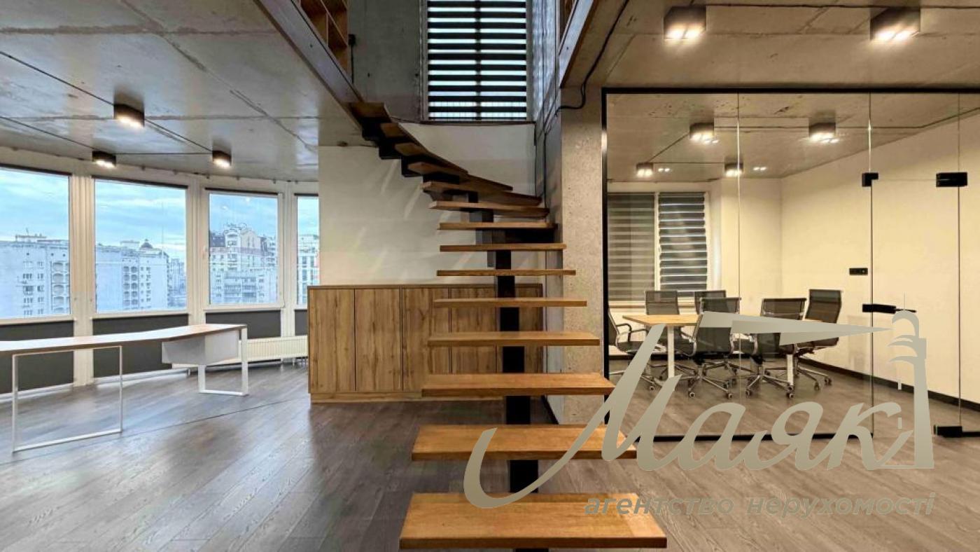 Аренда офиса 160 м.кв. Львовская площадь, Шевченковский р-н