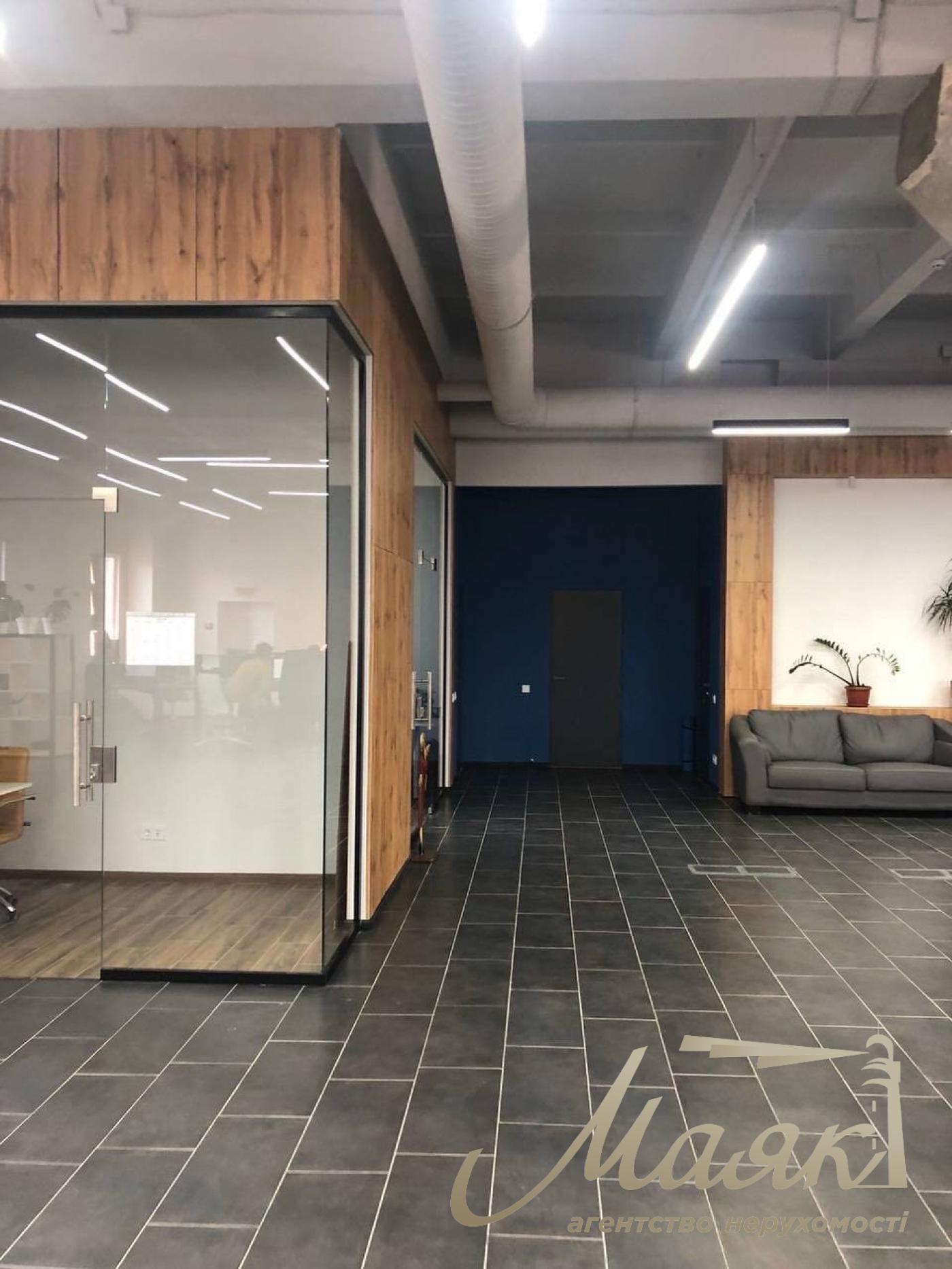 Office for rent 580 sq.m. on Princes Ostrozhskikh str. (Moskovska), 23