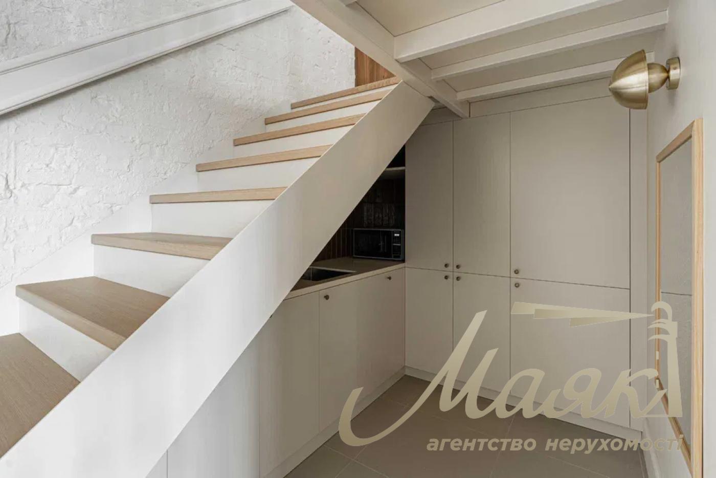 Продаж офісу в центрі, вул. Саксаганського