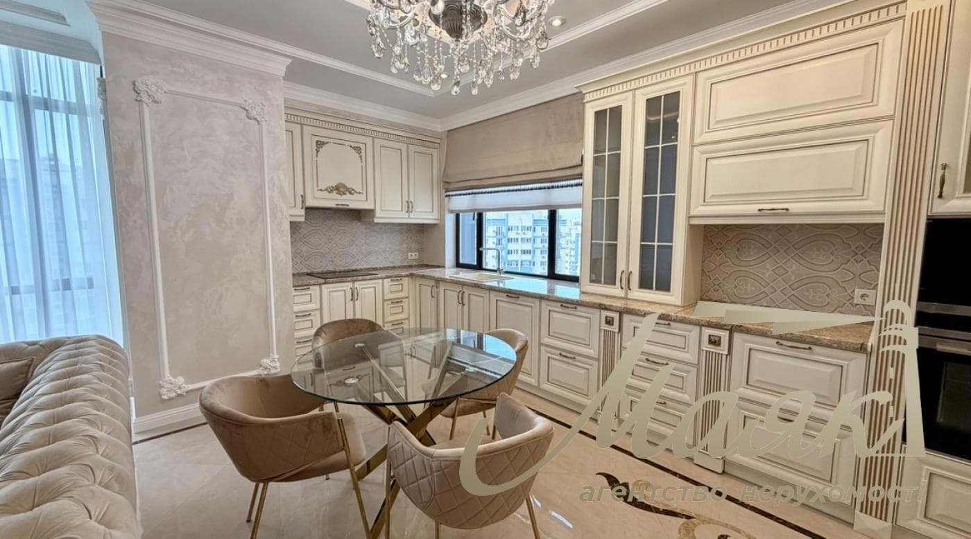 Продаж 3 кімнатної квартири в ЖК Park Avenue VIP