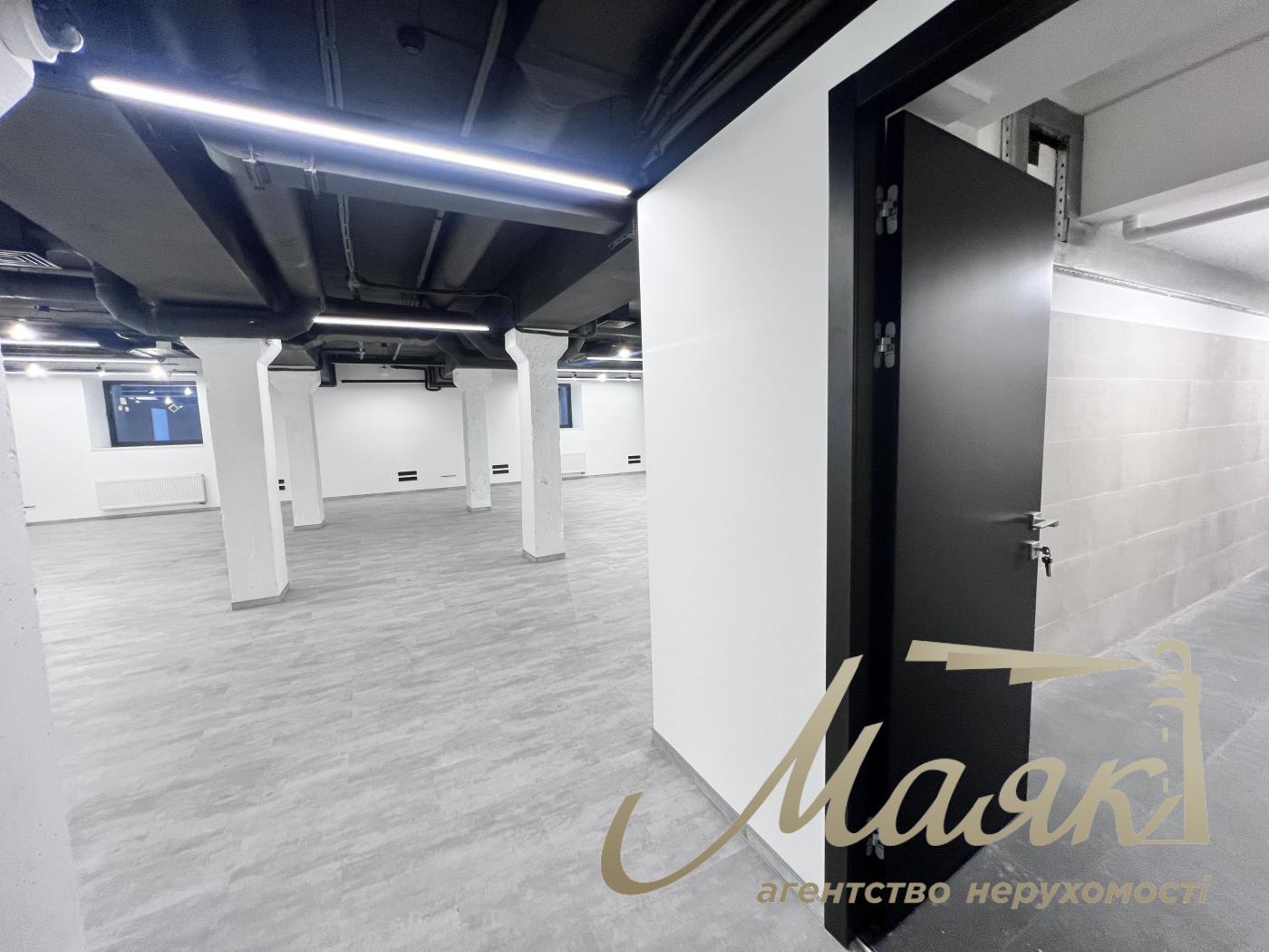 Аренда офисного помещения 500м2, БЦ Нивки Сити