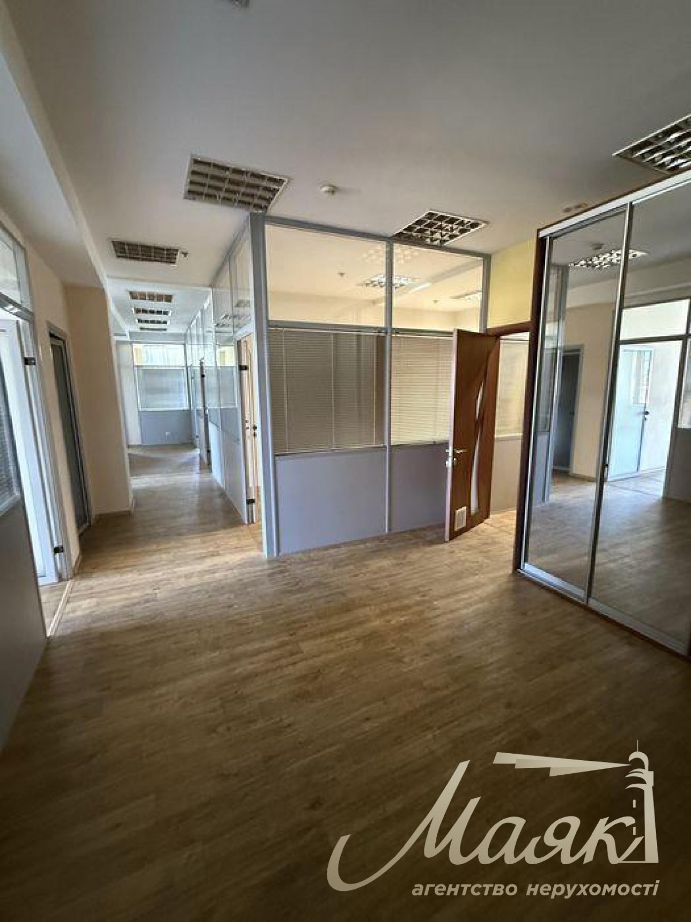 Оренда офісу 165 м.кв на вул. Антоновича, Печерськ, Центр