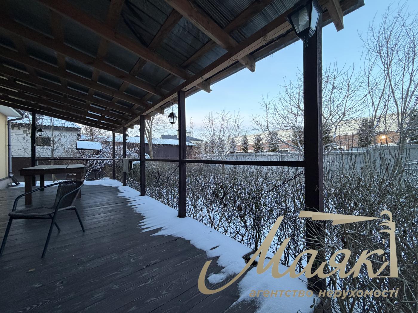 House for rent 300m2 in Kozin village, ulitsa Nova, in Montana Village.