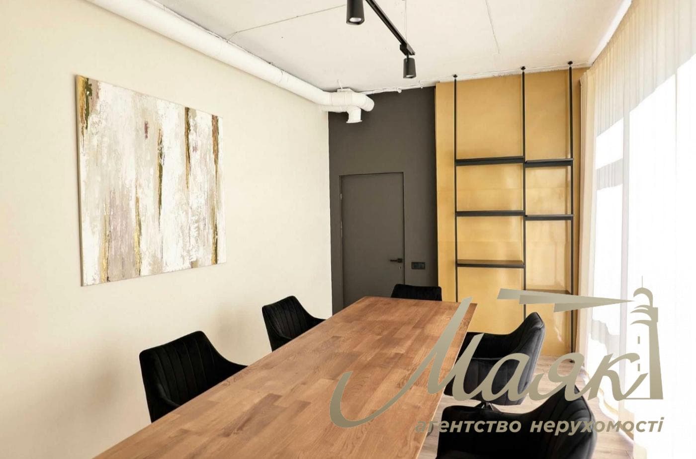 155 m² office space for rent in the Busov Hill residential complex, 12 Buslovskaya St., Pechersk.