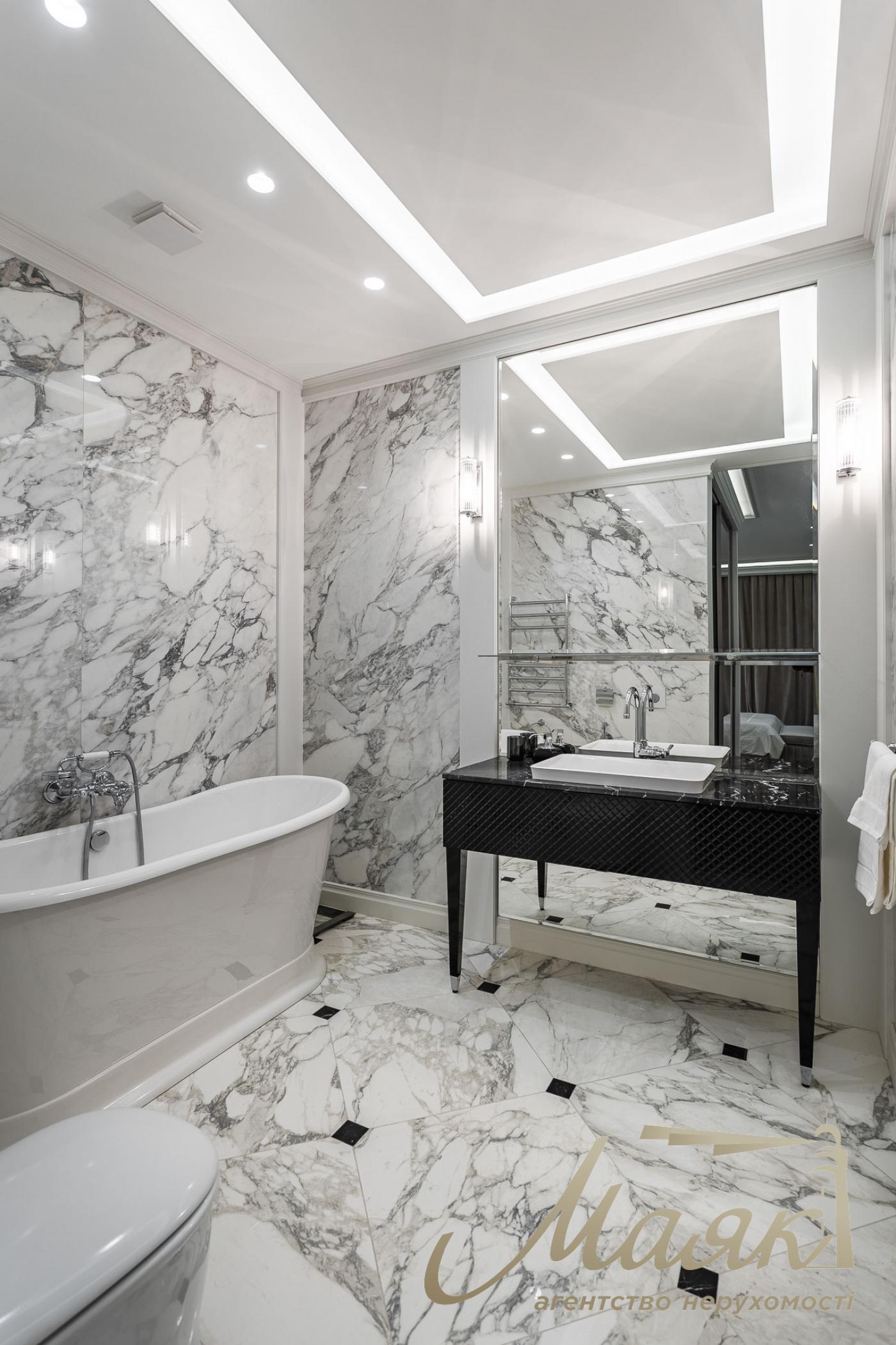 Продажа видовой 3-комнатной квартиры в ЖК Tetris Hall, ул. Ивана Федорова, 2а