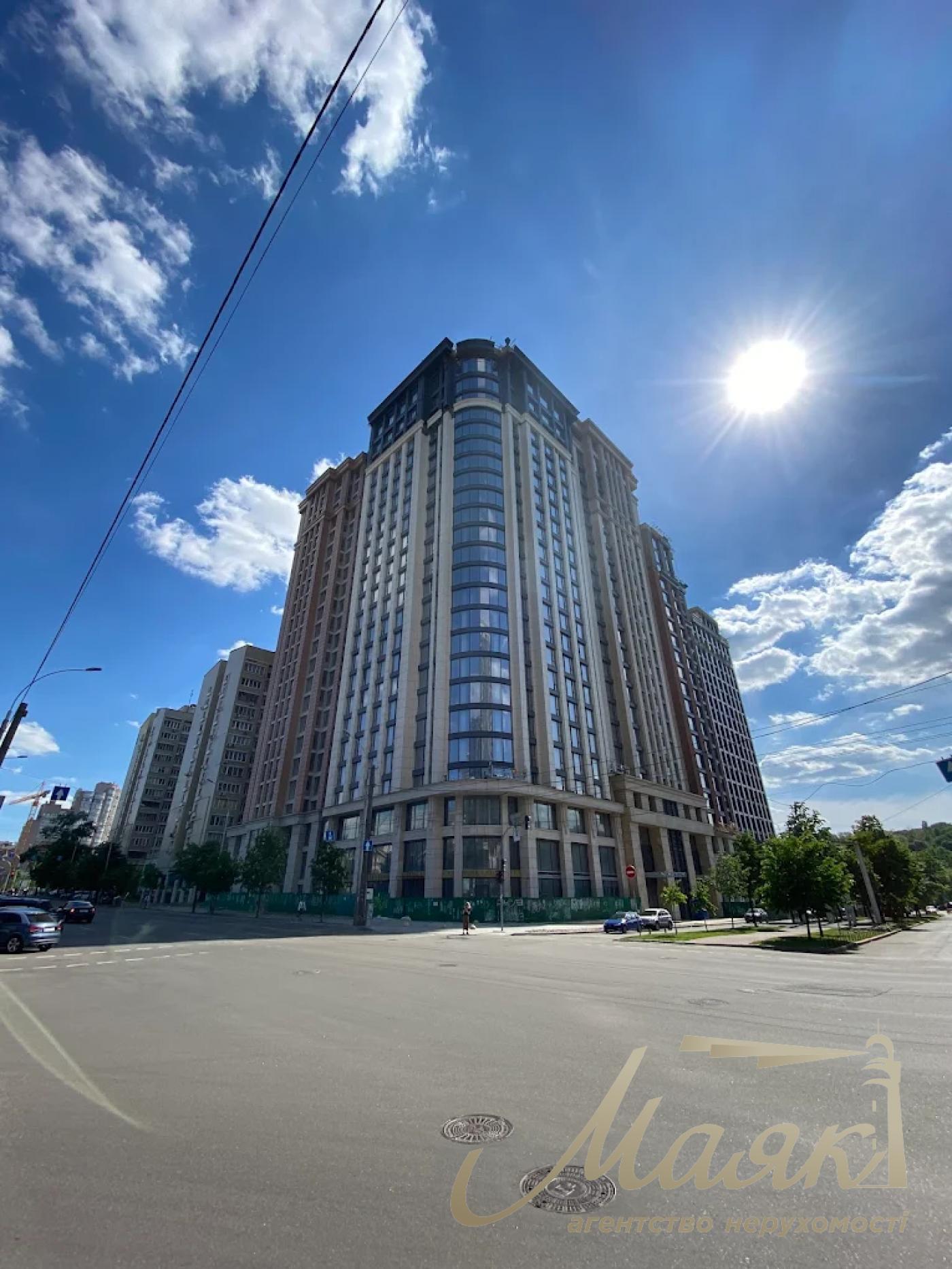Продажа 2-комнатной квартиры 65м2,ЖК «Владимирский», ул. Антоновича, 109