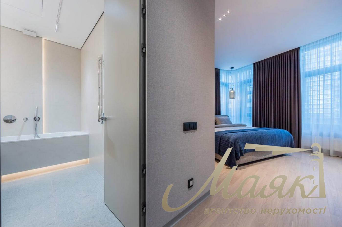 Продажа 3-х комнатной квартиры в ЖК Новопечерские Липки