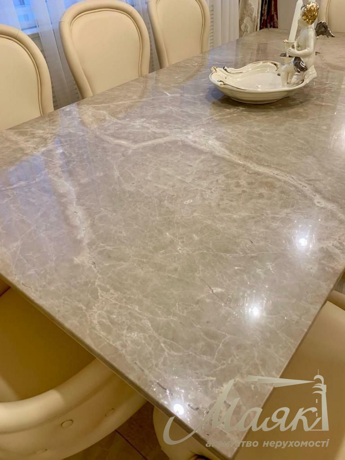 Продаж 4к квартири бульвар Лесі Українки, Печерськ