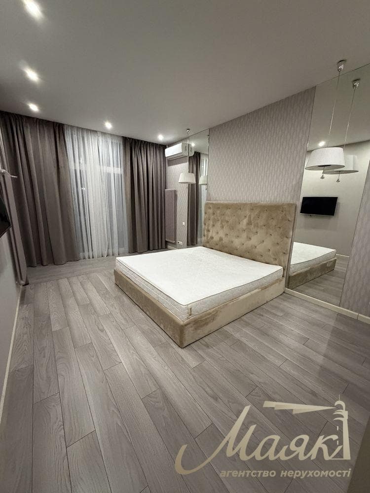 Продаж 4-кімнатної квартири площею 125 м² у ЖК «Французький квартал»
