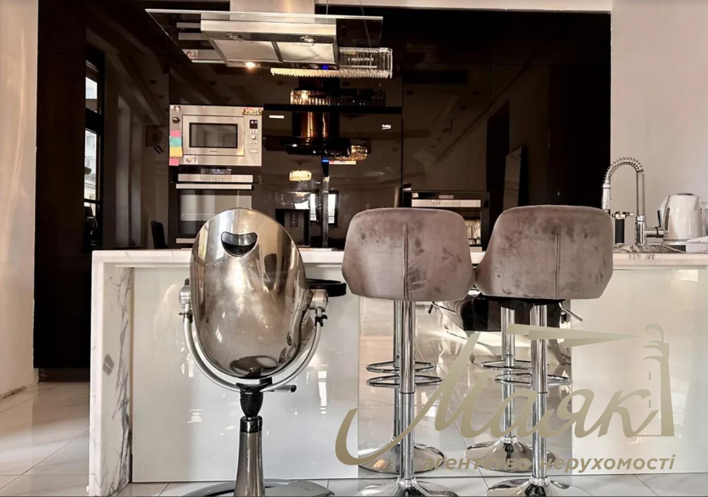 Продаж 2-кімнатної квартири вул. Павлівська, Солдатська Слобідка