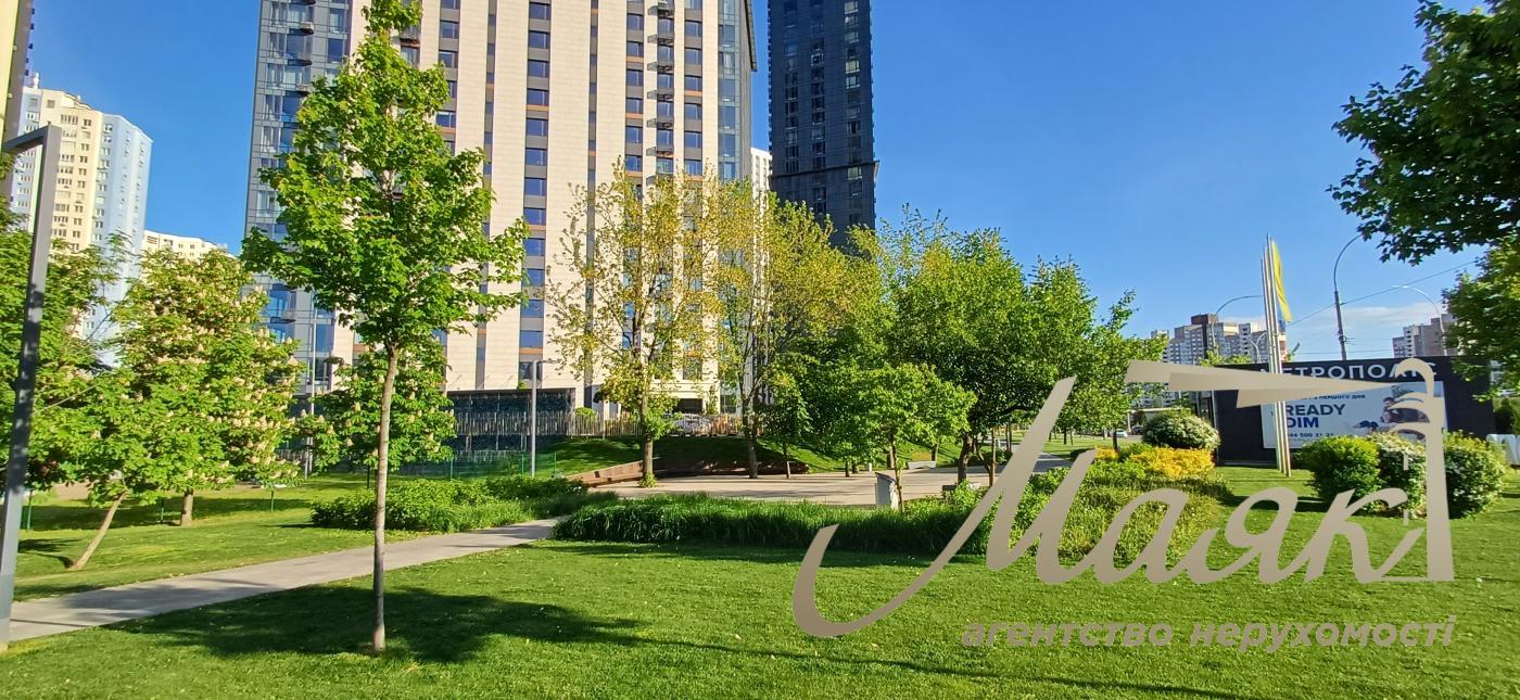 Продаж 2-кімнатної квартири 44м2 ЖК Метрополіс, вул. Академіка Заболотного, Теремки