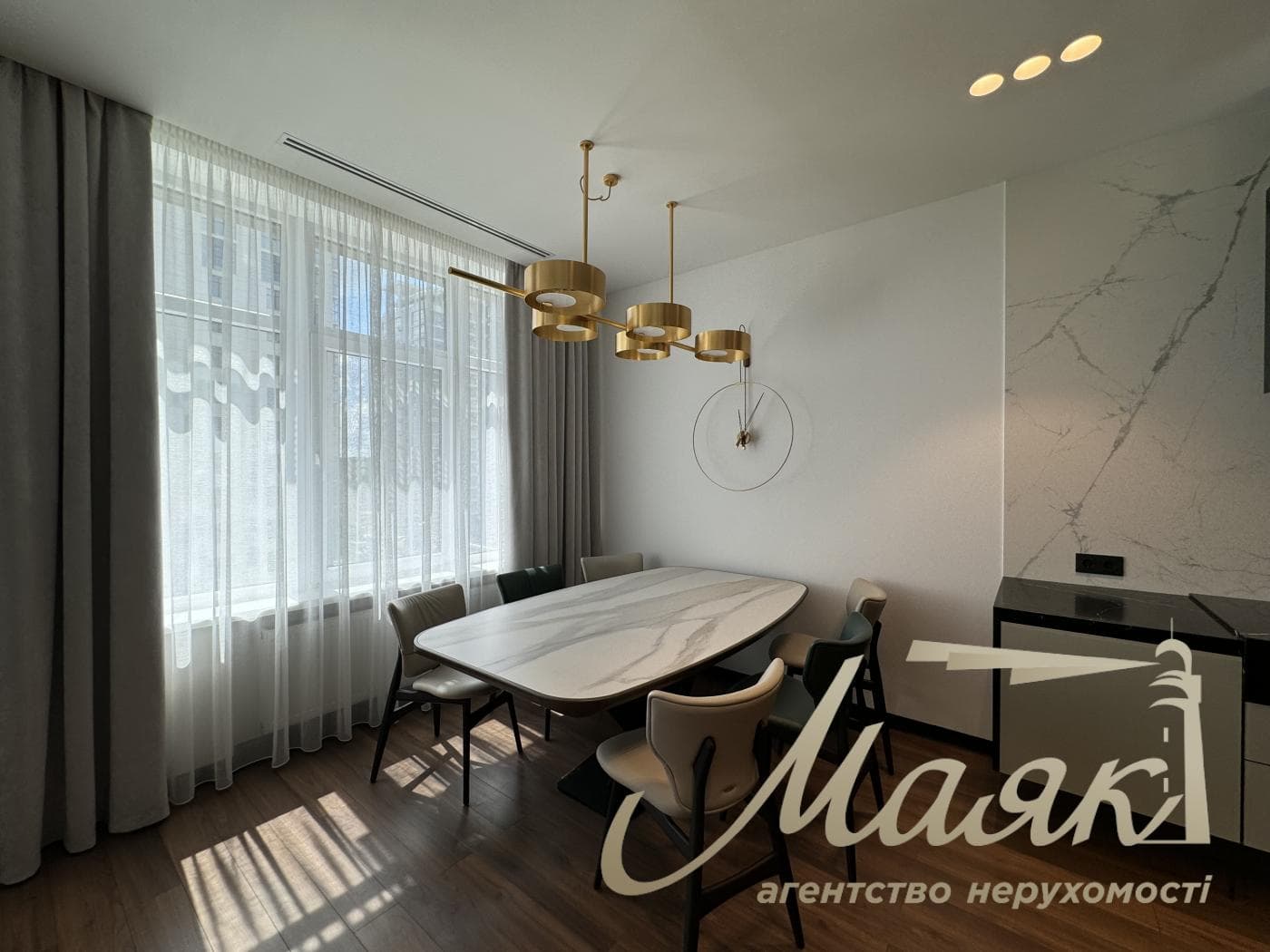Продажа 3к квартиры 150м2 в ЖК Новопечерские липки, Драгомирова 17, Печерск, Киев
