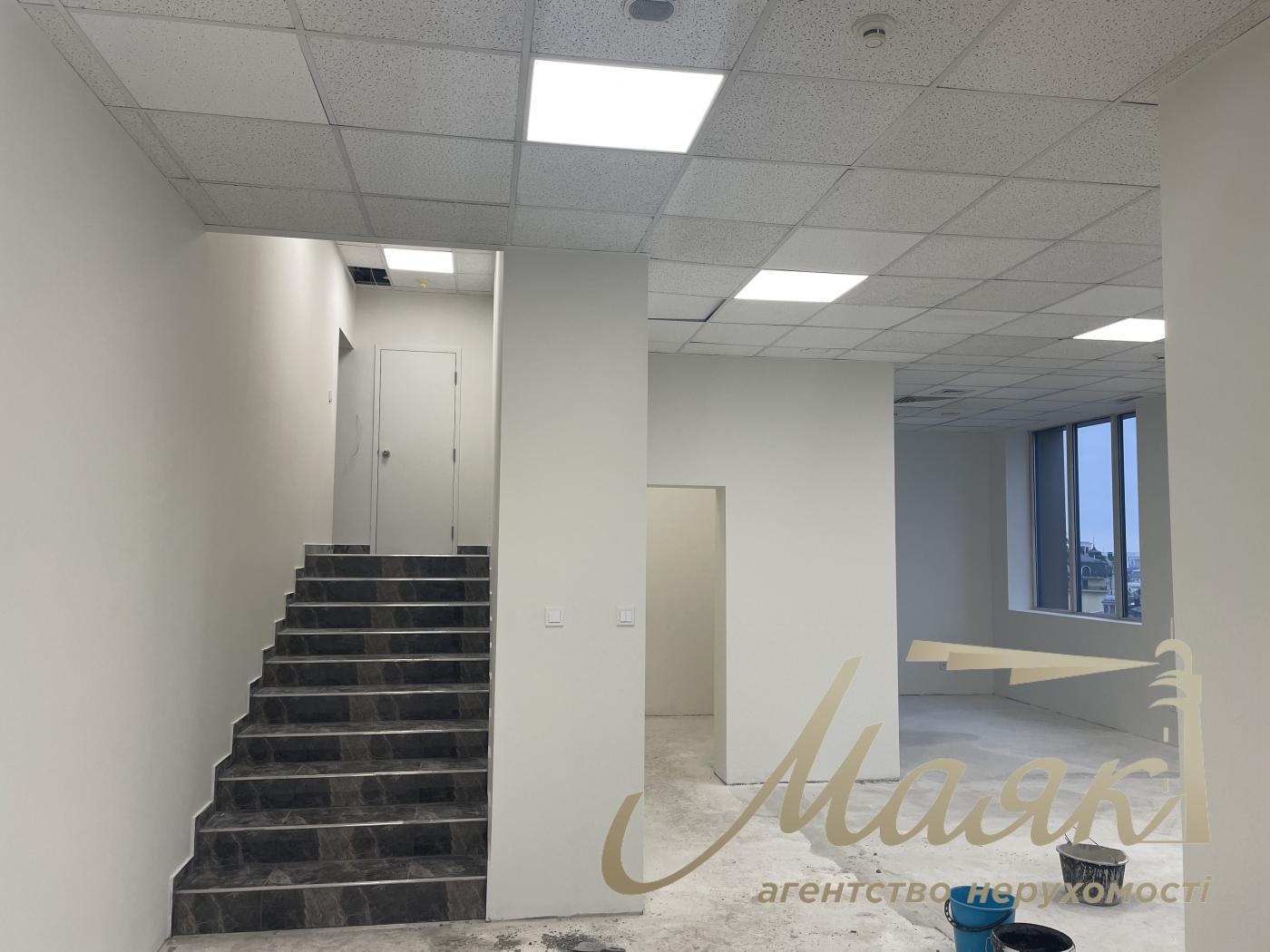 Аренда офисного помещения Open Space в БЦ 225м2, Центр