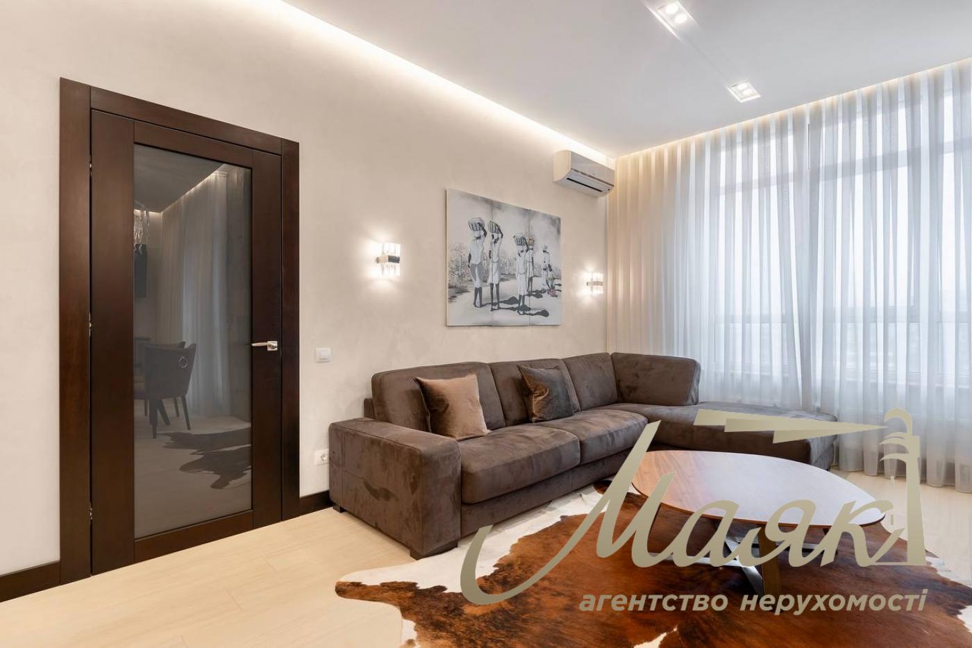 Продажа видовой 1-комнатной квартиры, 75 м2 в ЖК Central Park, Джона Маккейна, Кудри, Печерск