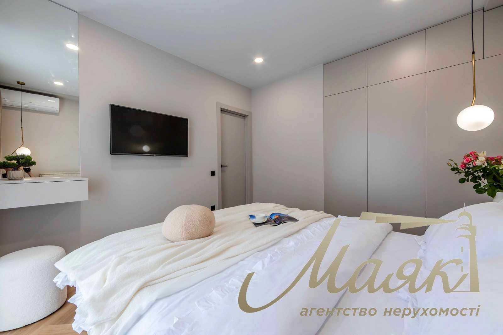 Продаж однокімнатної квартири у ЖК «Нова Англія», Голосієво
