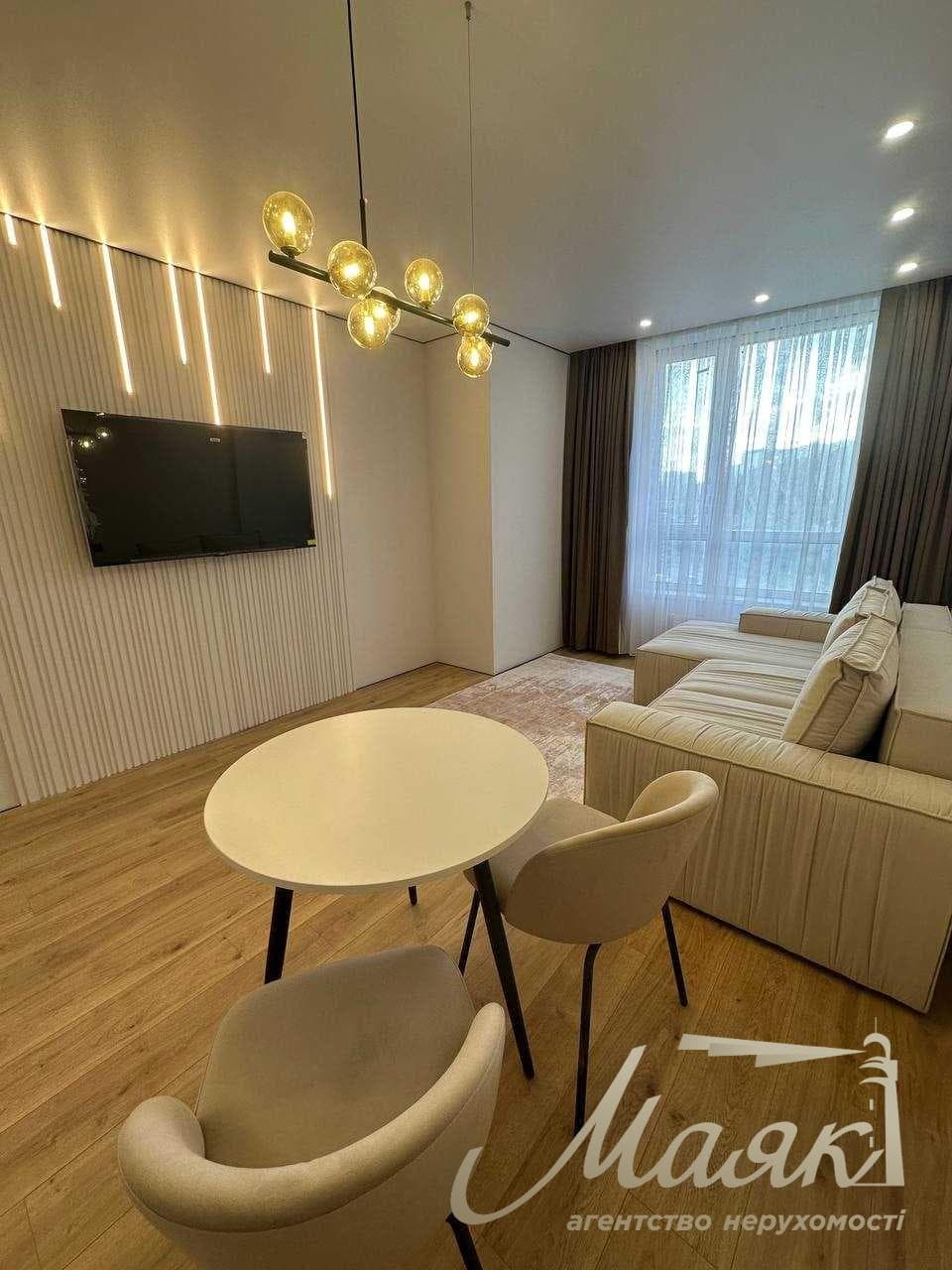 Продаж 2-кімнатної квартири, 46 м², ЖК «Світло Парк»